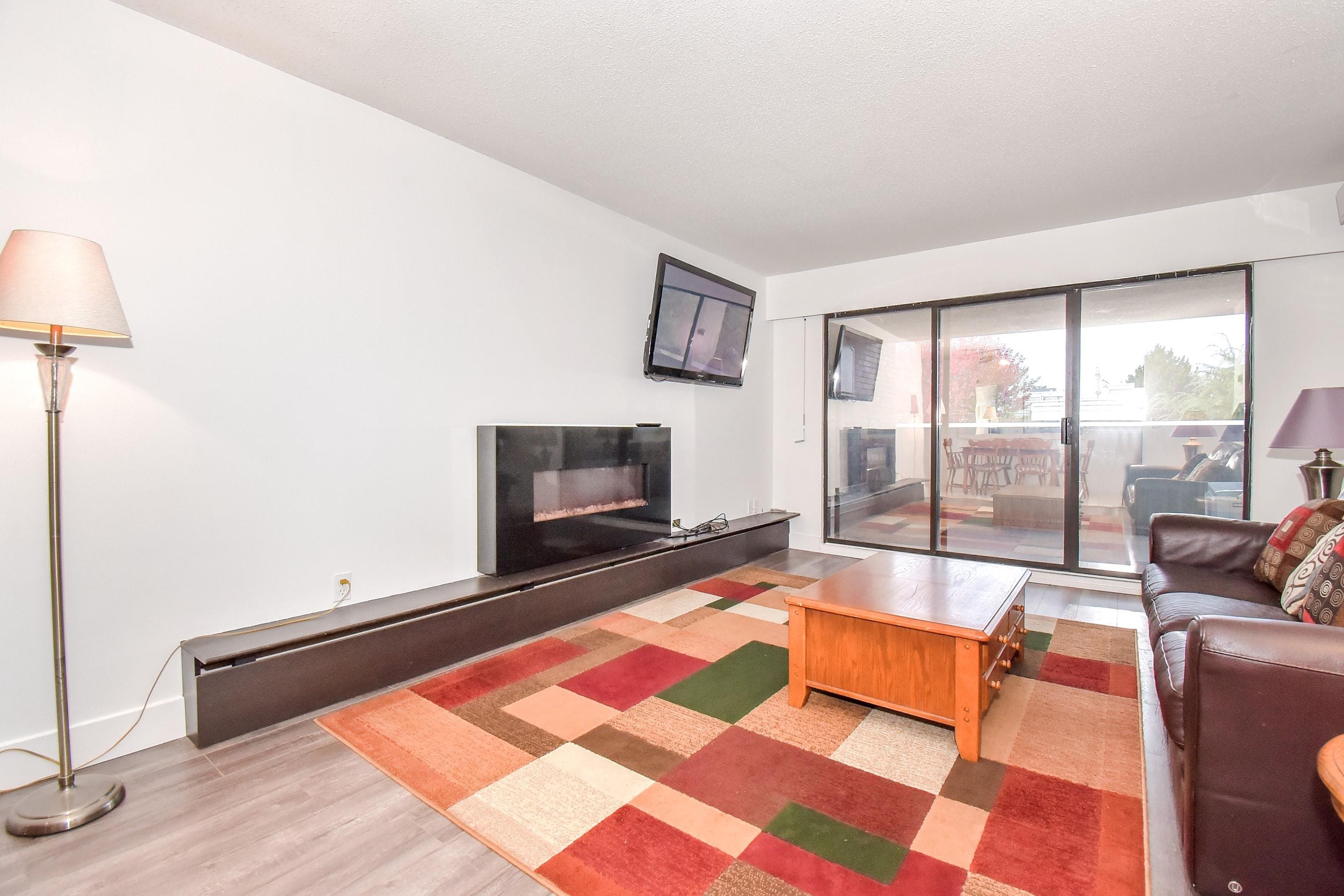 307 - 1320 Fir Street, White Rock, V4B 4B2 — photo 3