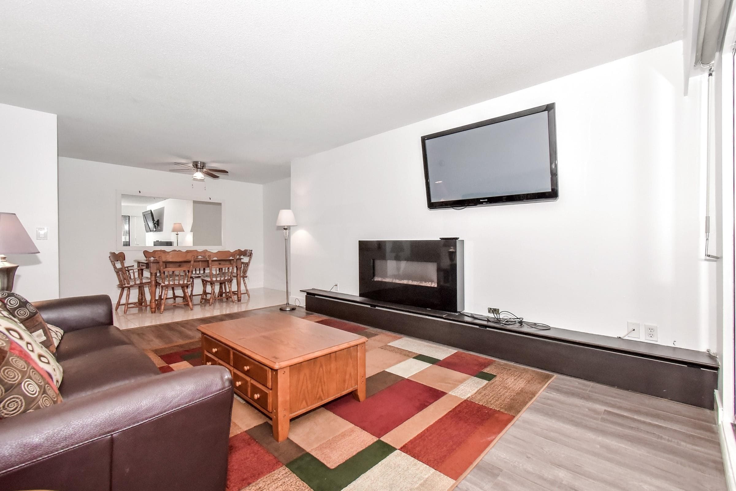 307 - 1320 Fir Street, White Rock, V4B 4B2 — photo 5
