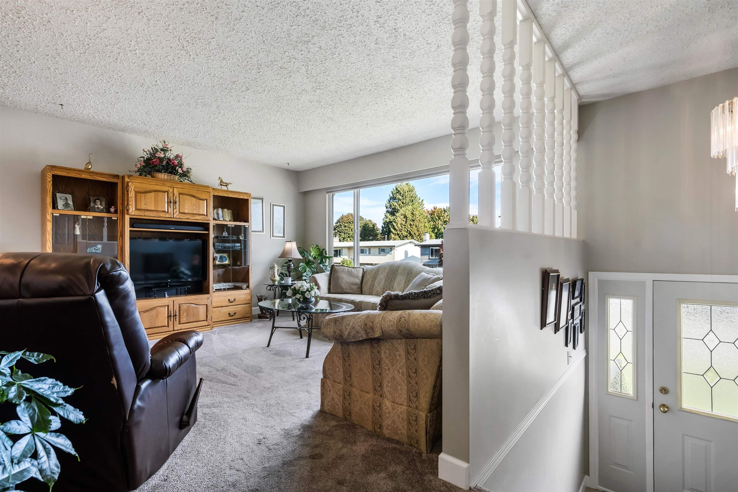 6961 Sheffield Way, Chilliwack, V2R 3T2 — photo 2