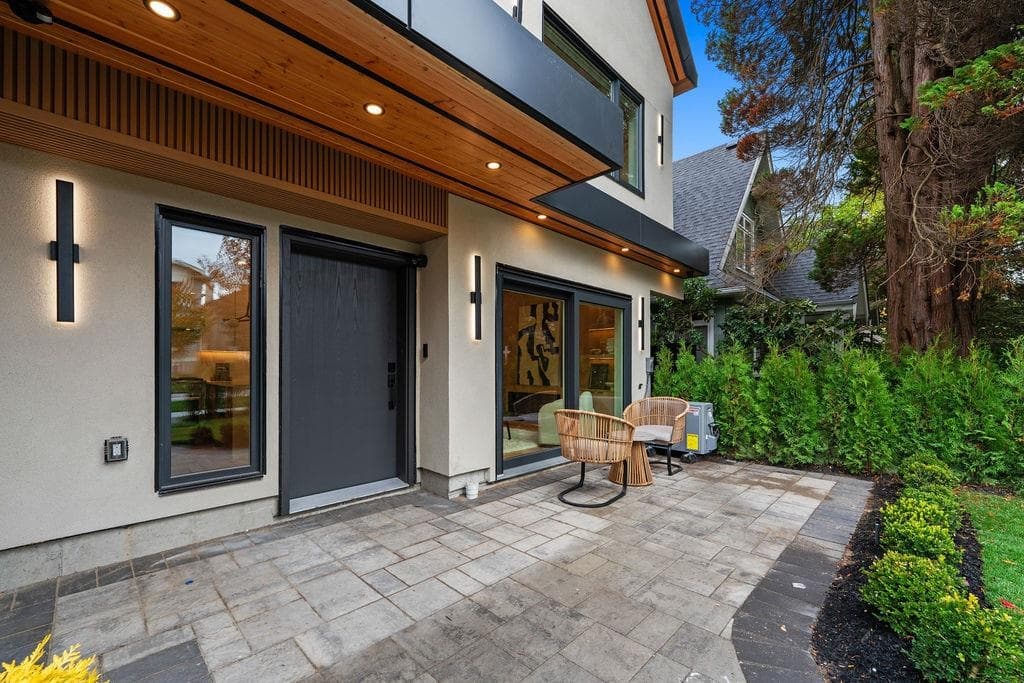 1 - 4549 W 11th Avenue, Vancouver, V6R 2M5 — photo 3