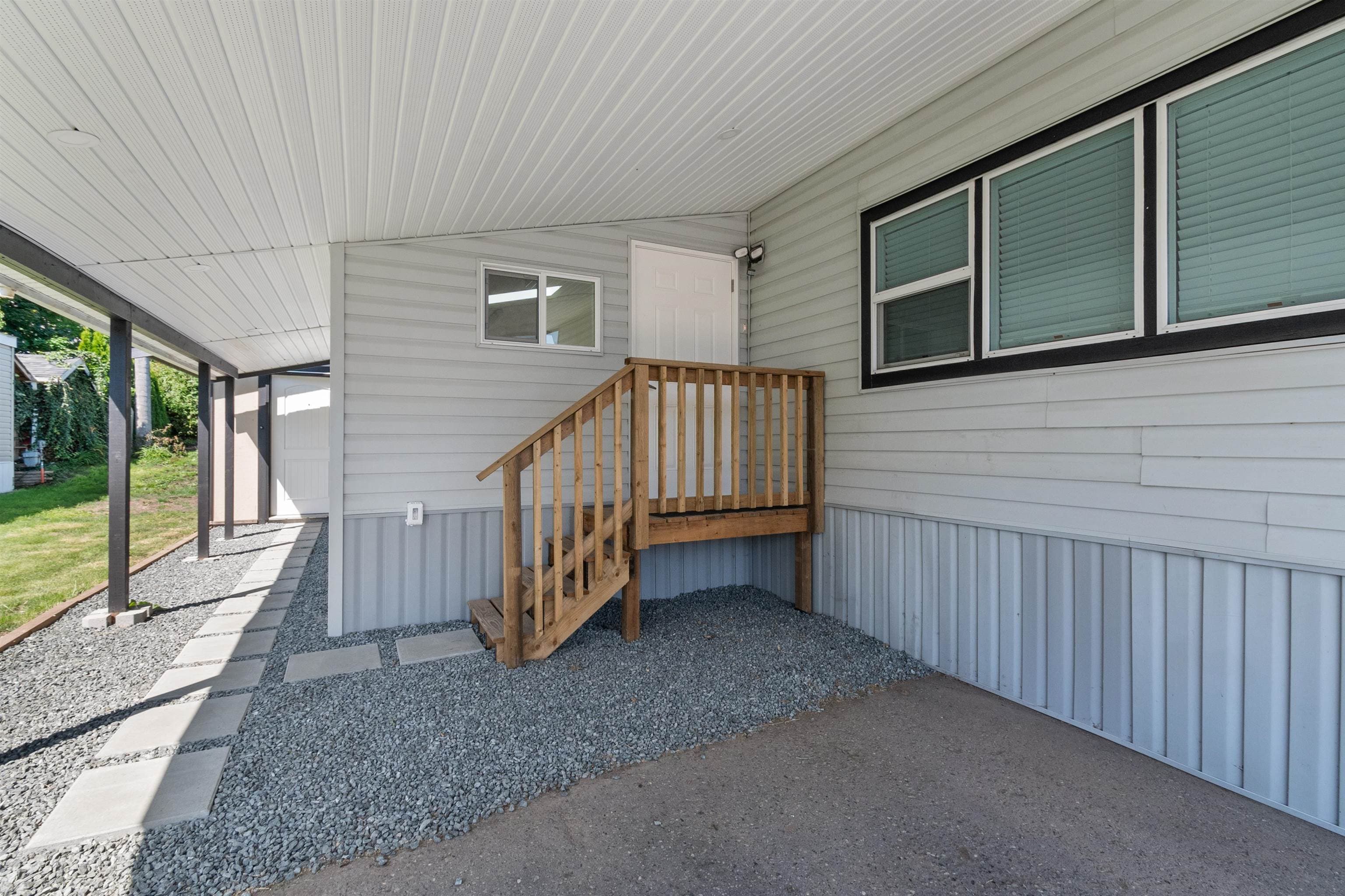 17 - 45640 Watson Road, Chilliwack, V2R 3P8 — photo 2