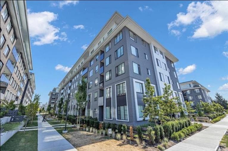 302 - 15825 85 Avenue, Surrey, V4N 6W9 — photo 1
