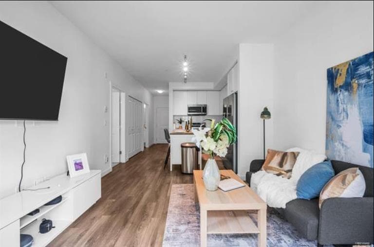 302 - 15825 85 Avenue, Surrey, V4N 6W9 — photo 4