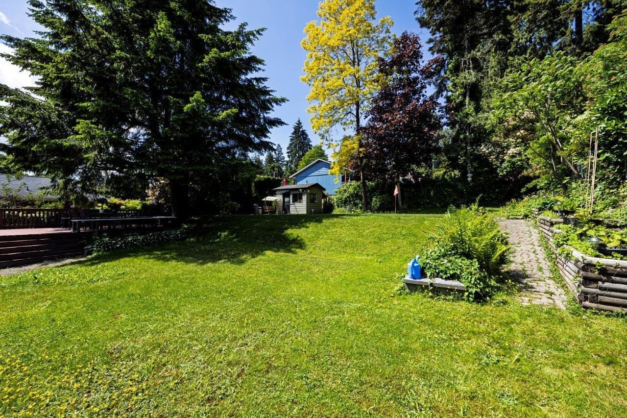 1427 Appin Road, North Vancouver, V7J 2T4 — photo 2