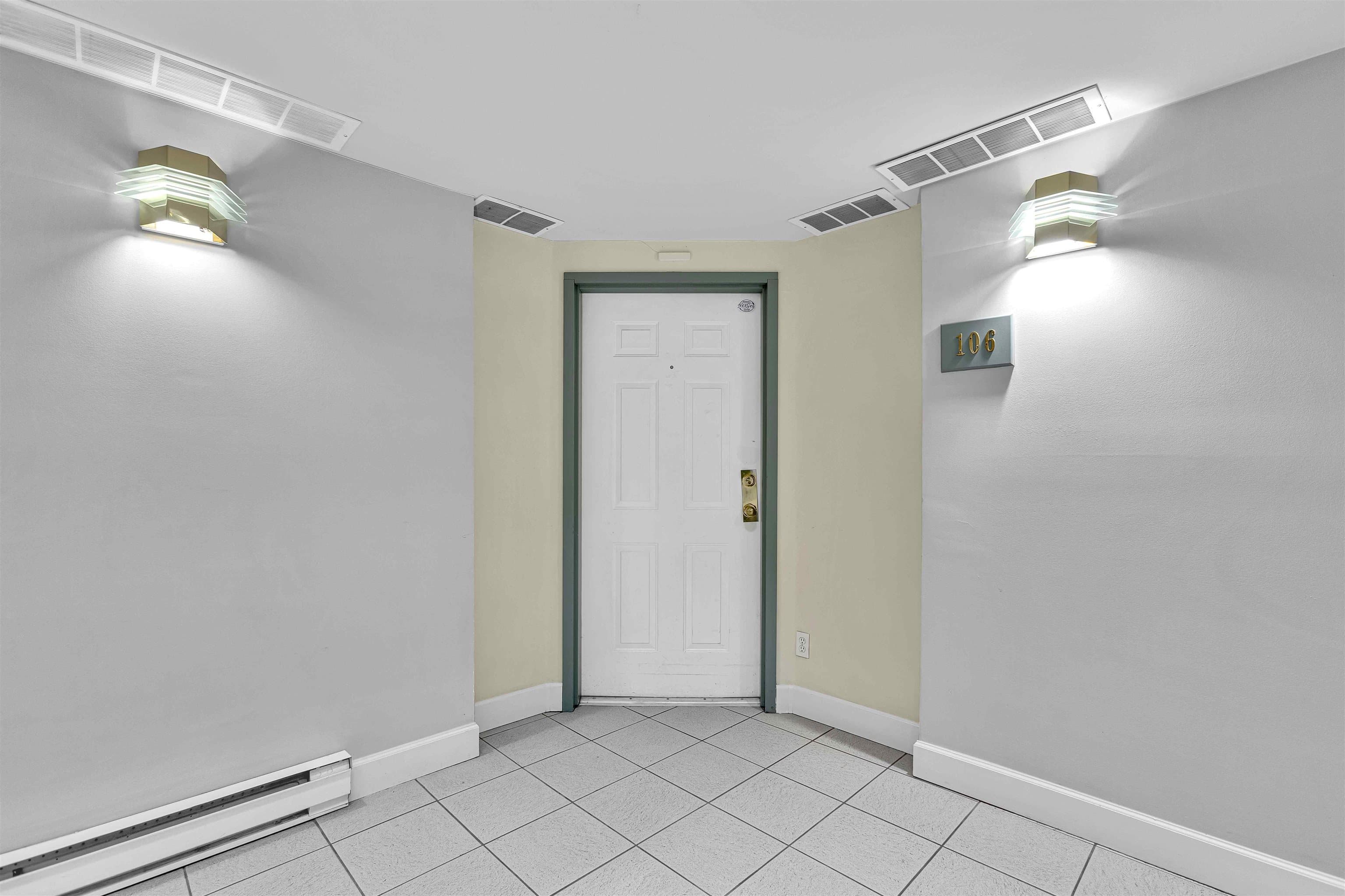 106 - 9978 148 Street, Surrey, V3R 0P9 — photo 4