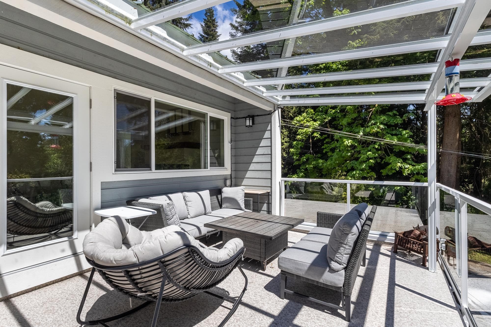 914 Gower Point Road, Gibsons, V0N 1V3 — photo 1