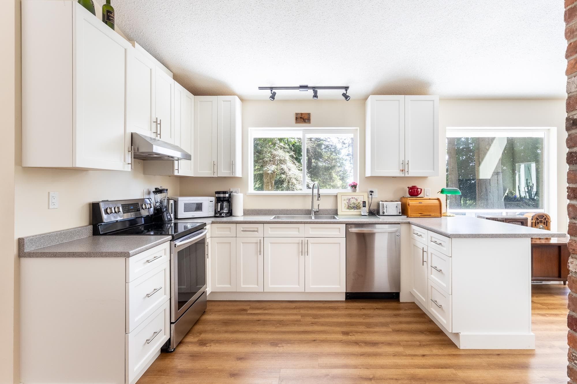 914 Gower Point Road, Gibsons, V0N 1V3 — photo 4