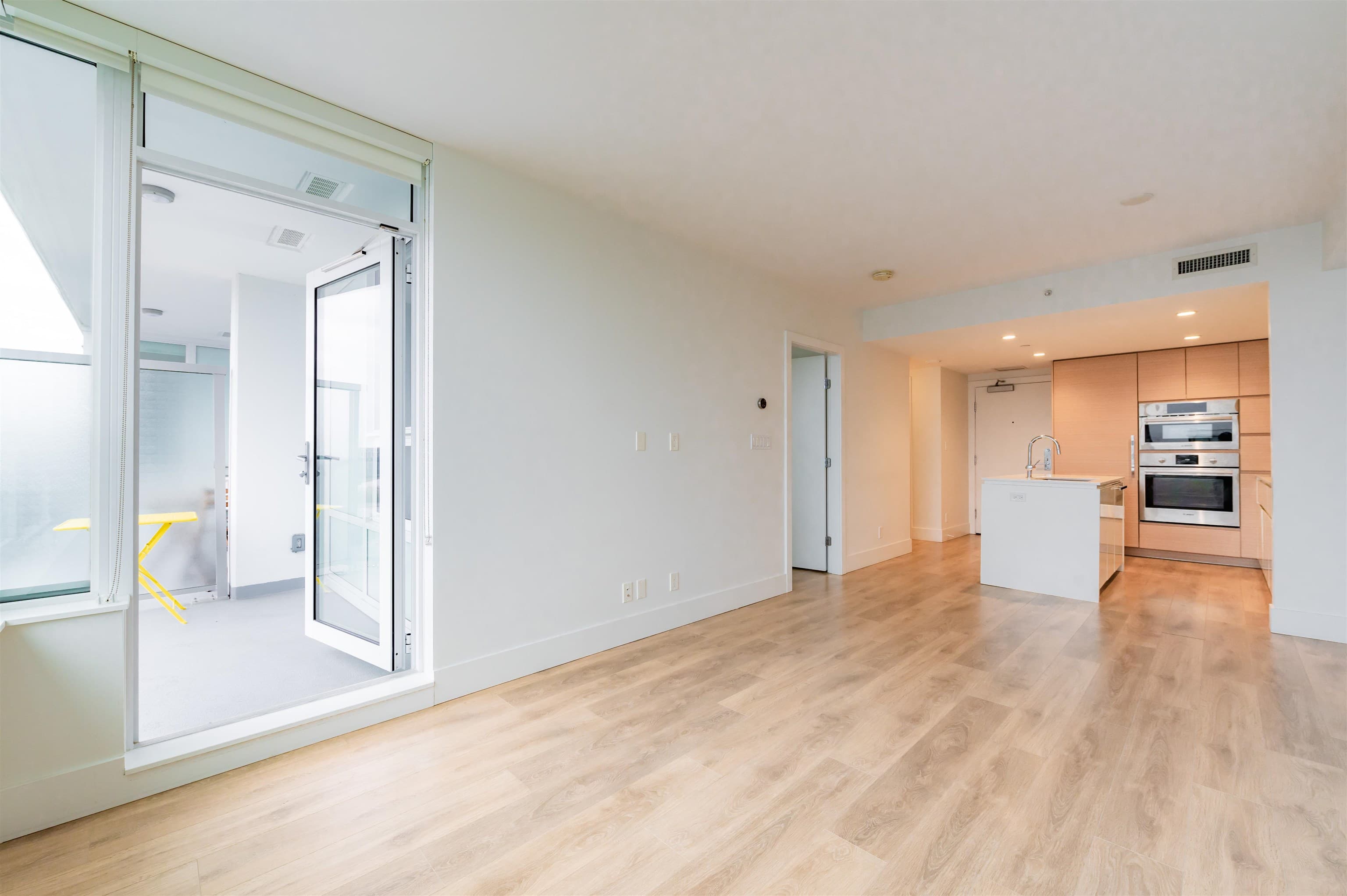 1410 - 5508 Hollybridge Way, Richmond, V7C 0C7 — photo 2