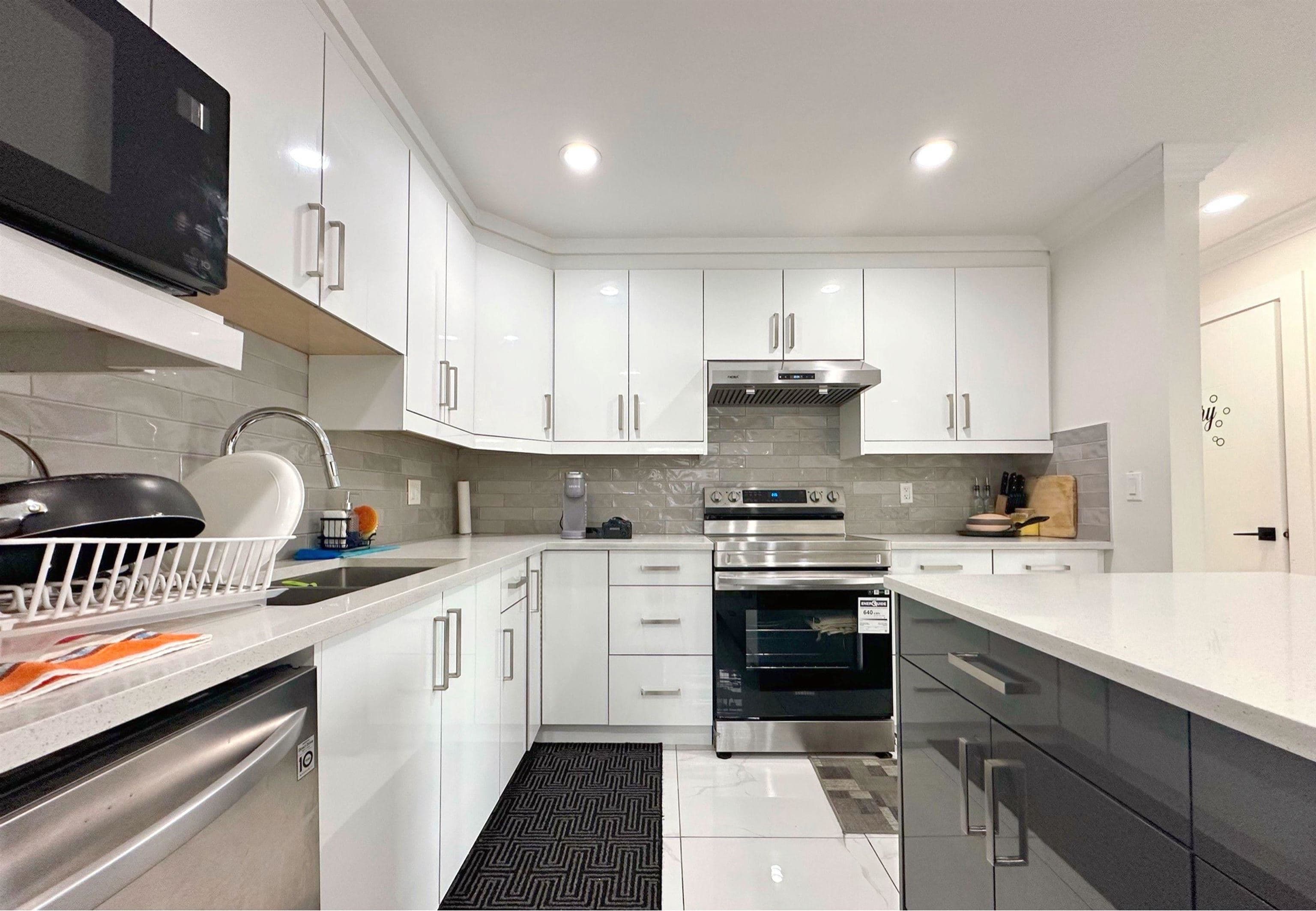 13017 64 Avenue, Surrey, V3W 1X8 — photo 2
