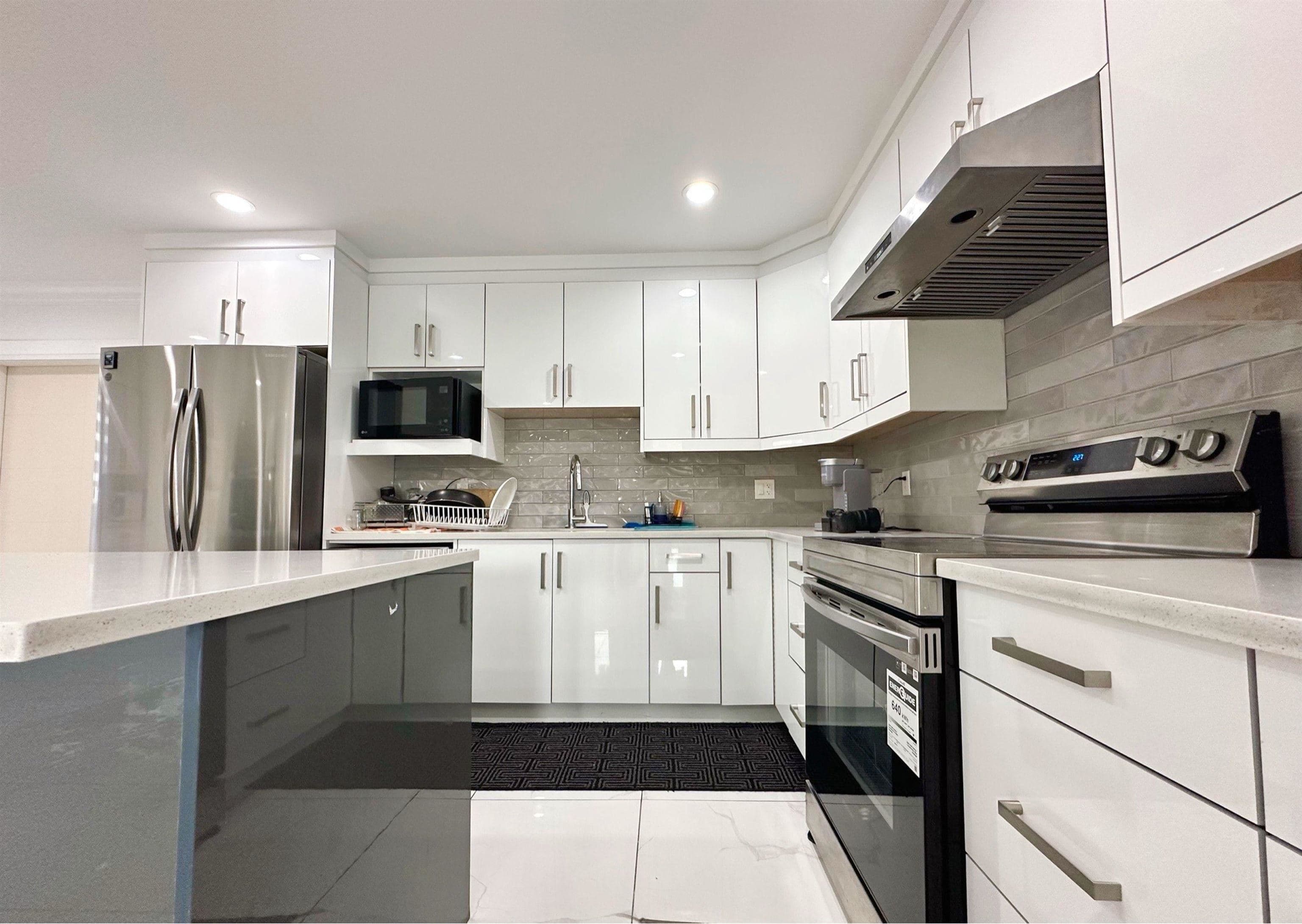 13017 64 Avenue, Surrey, V3W 1X8 — photo 1