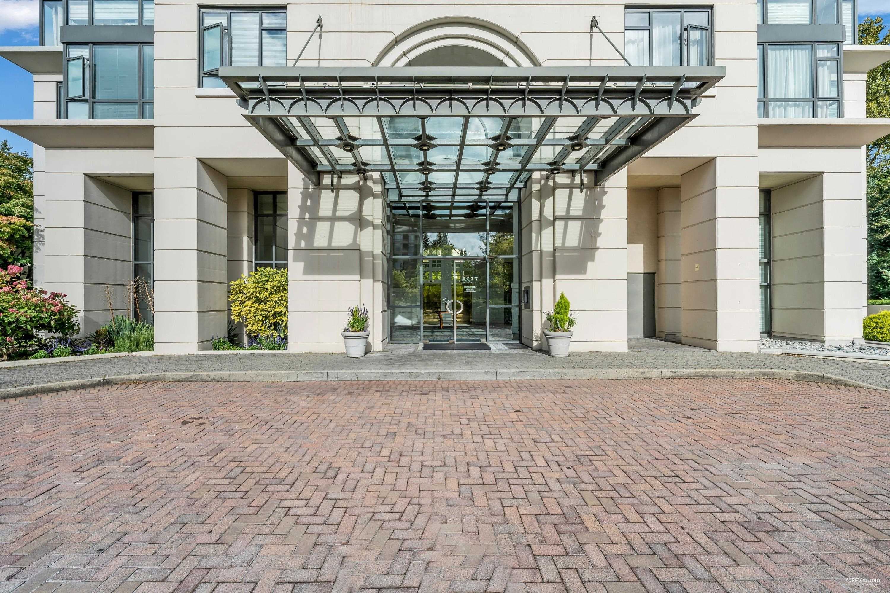 407 - 6837 Station Hill Drive, Burnaby, V3N 5B7 — photo 2
