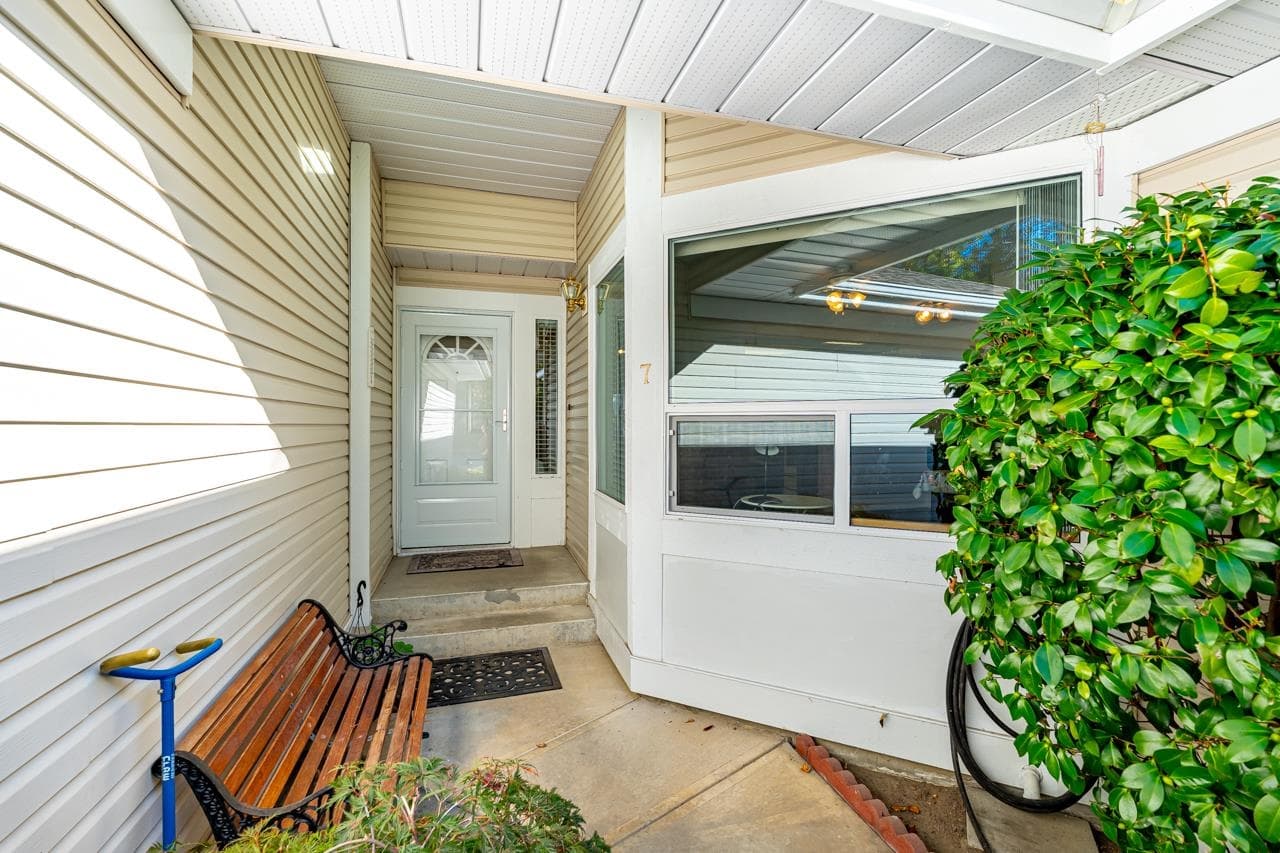 7 - 6452 121 Street, Surrey, V3W 1N5 — photo 4