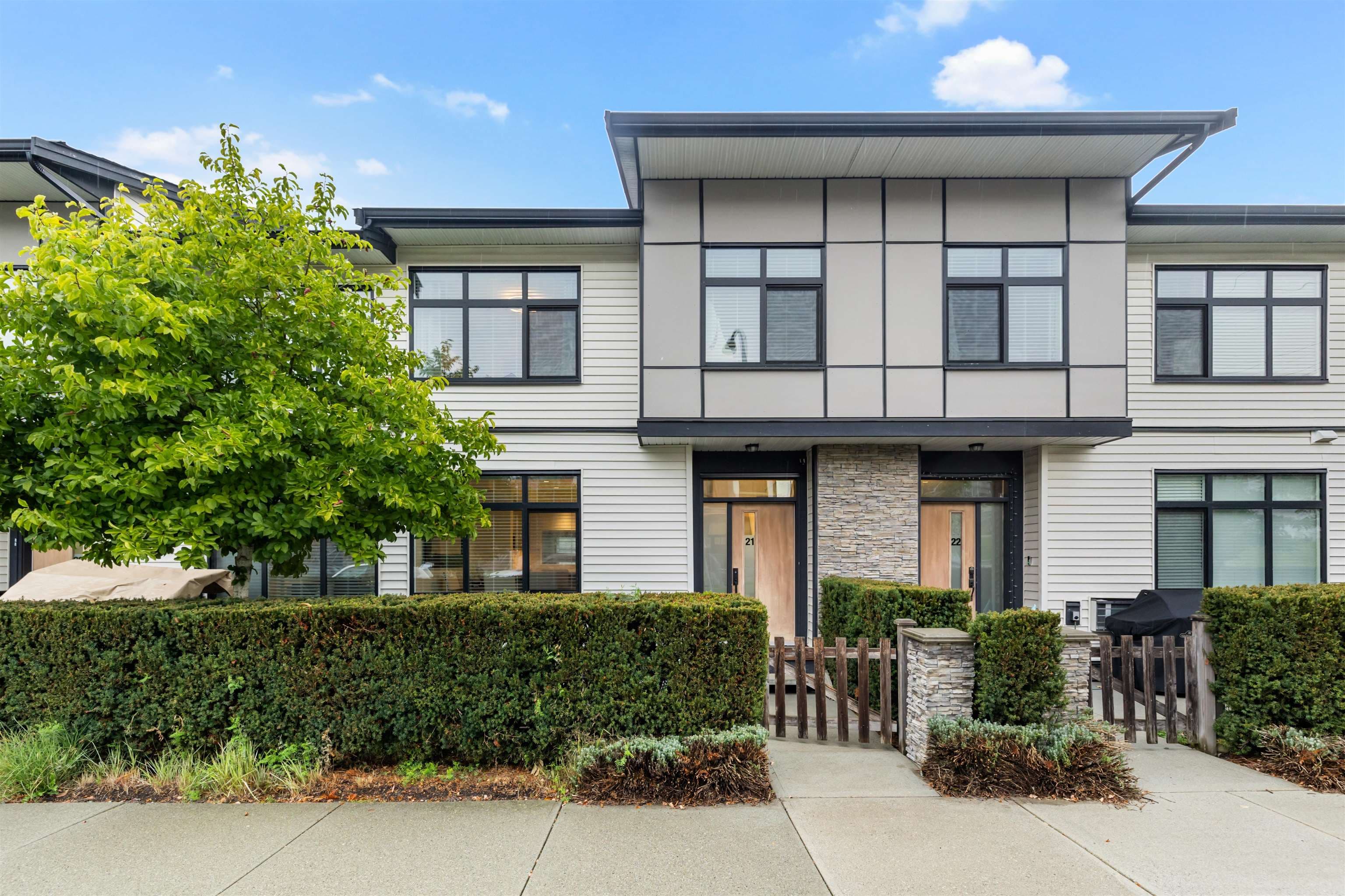 21 - 14057 60a Avenue, Surrey