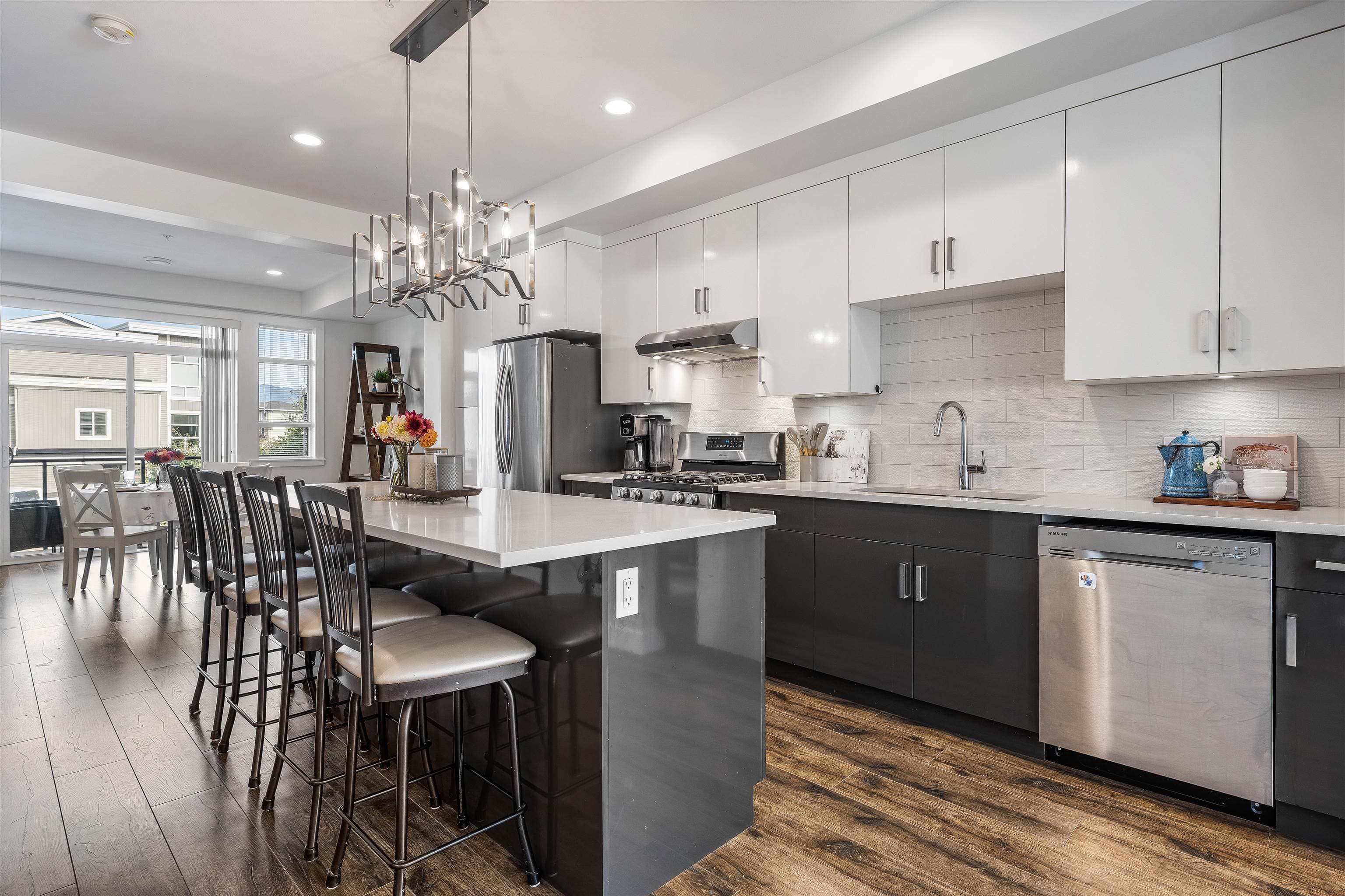 8 - 8413 Midtown Way, Chilliwack, V2P 0G7 — photo 3