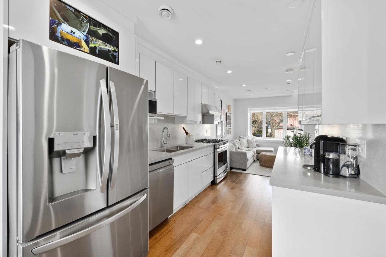 2248 Grant Street, Vancouver, V5L 2Z7 — photo 5