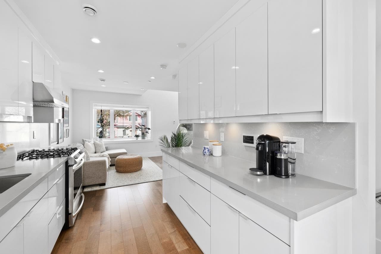 2248 Grant Street, Vancouver, V5L 2Z7 — photo 4