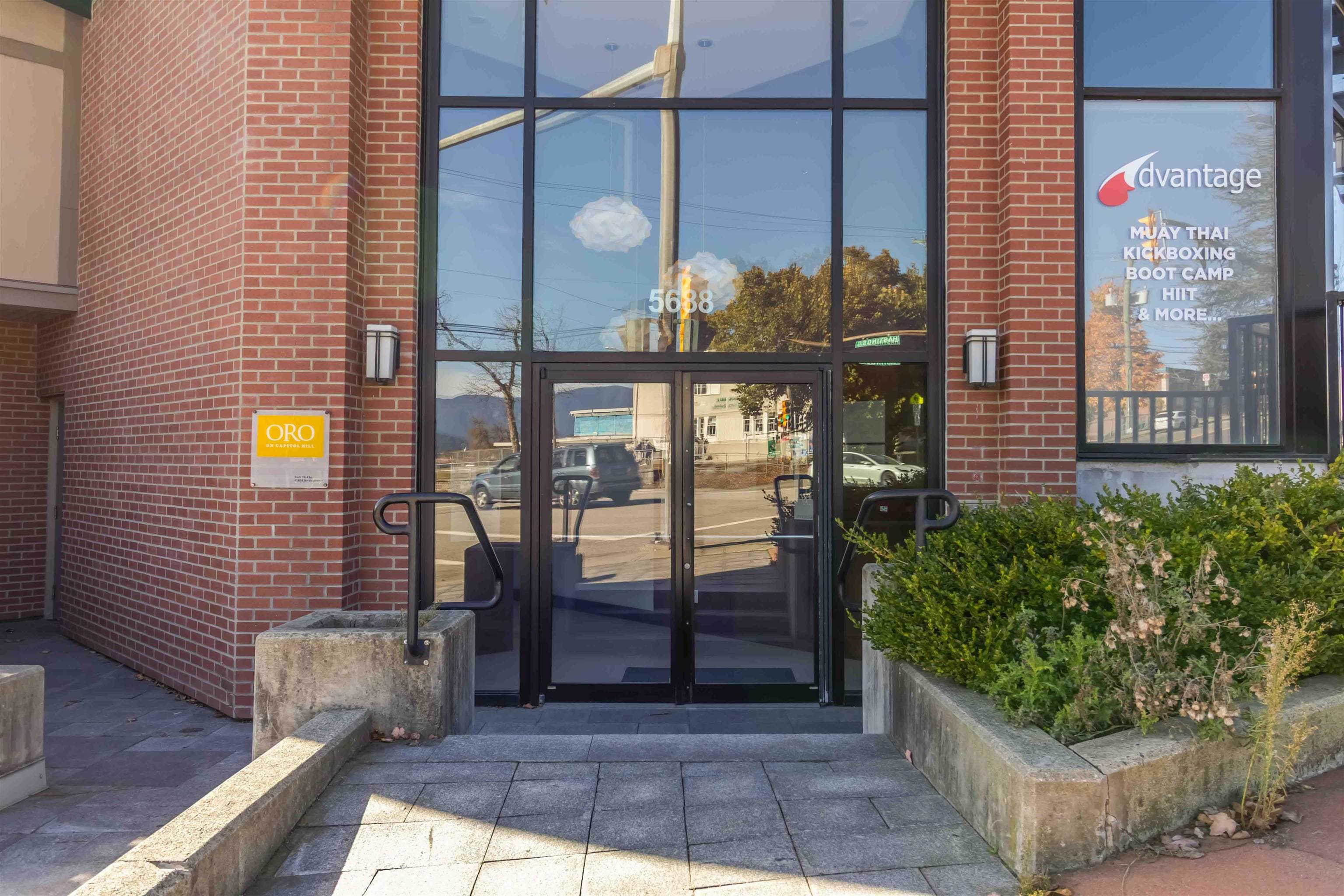303 - 5688 Hastings Street, Burnaby, V5B 1R4 — photo 3