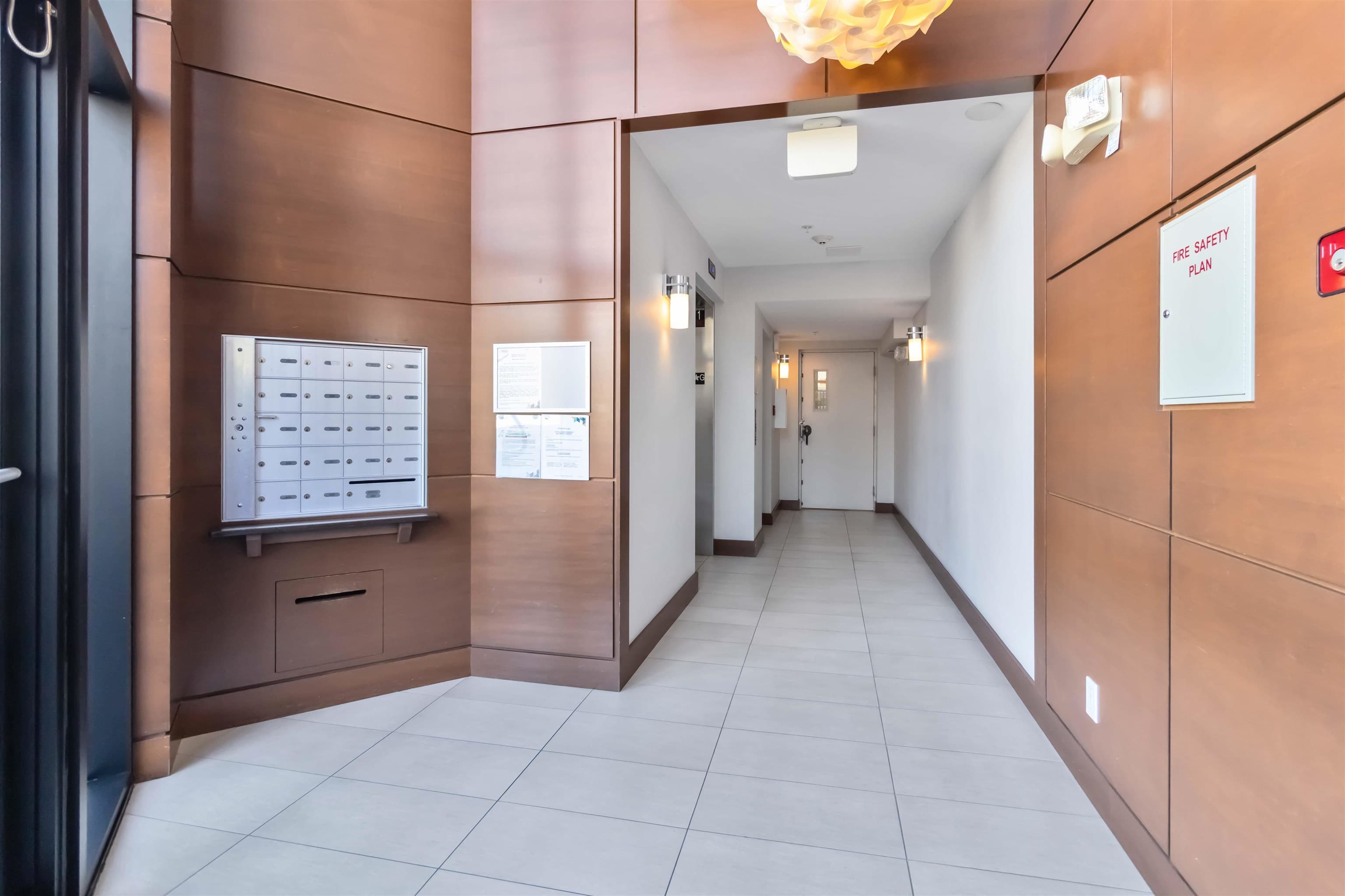 303 - 5688 Hastings Street, Burnaby, V5B 1R4 — photo 4