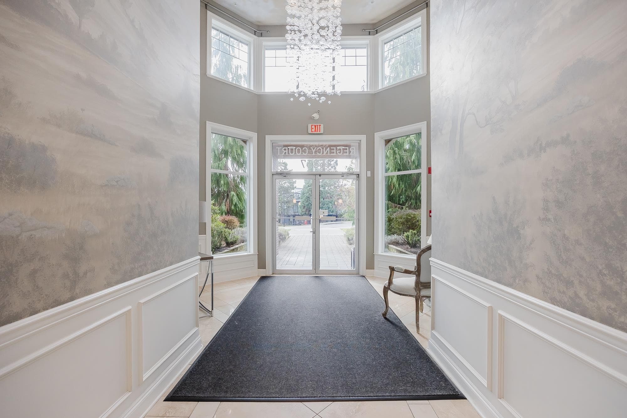 305 - 15357 Roper Avenue, White Rock, V4B 2G2 — photo 4