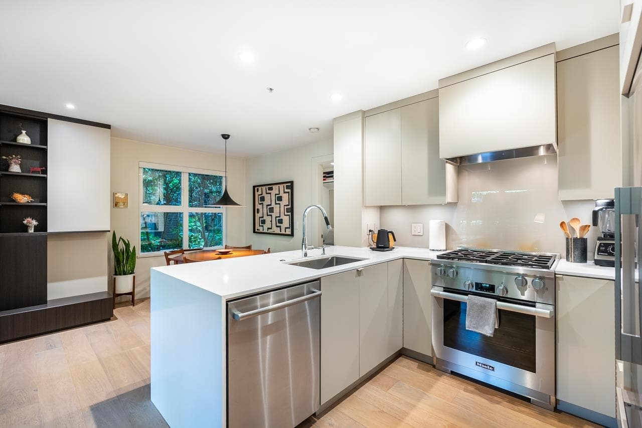 101 - 1858 W 5th Avenue, Vancouver