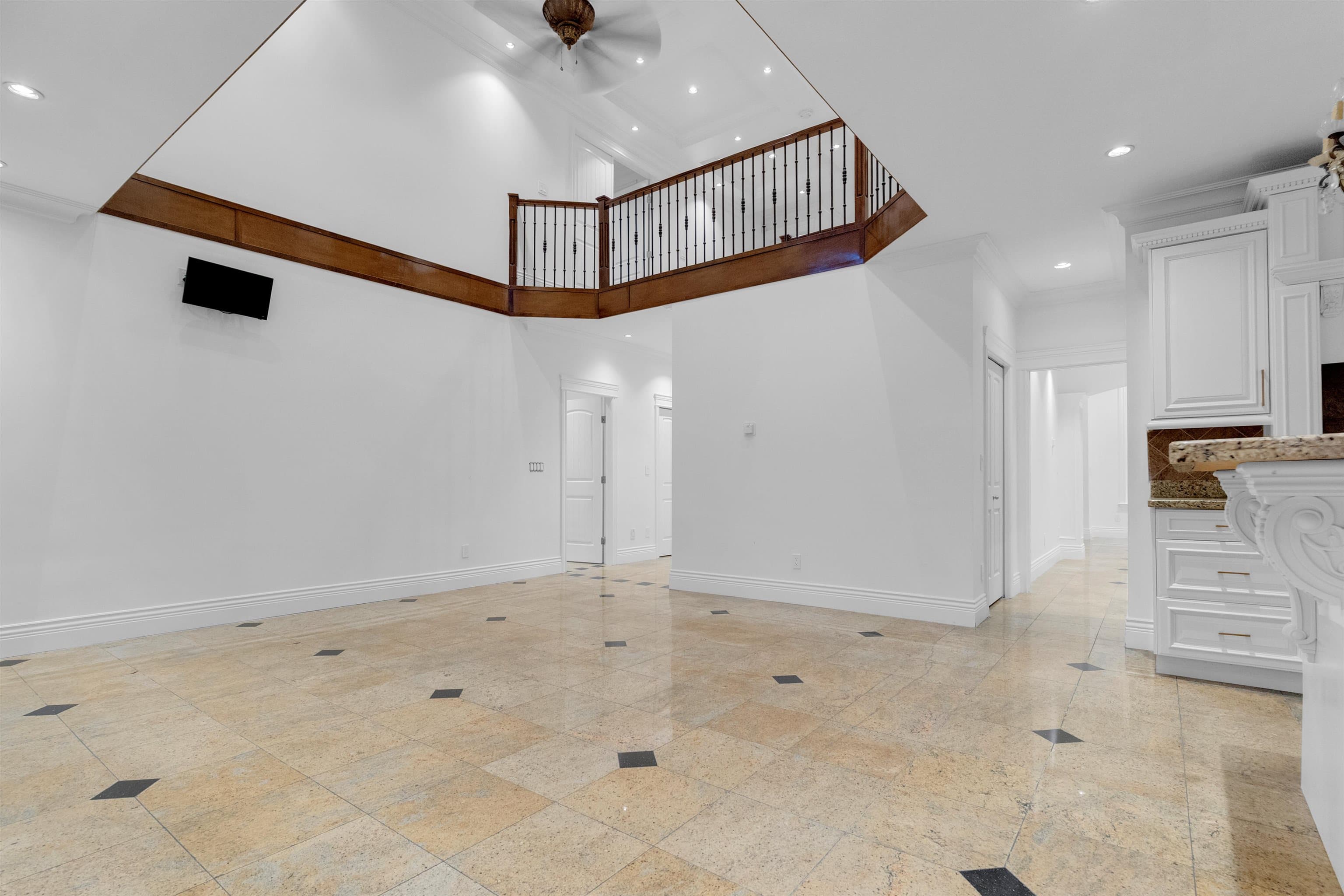 6290 129a Street, Surrey, V3X 1R8 — photo 3
