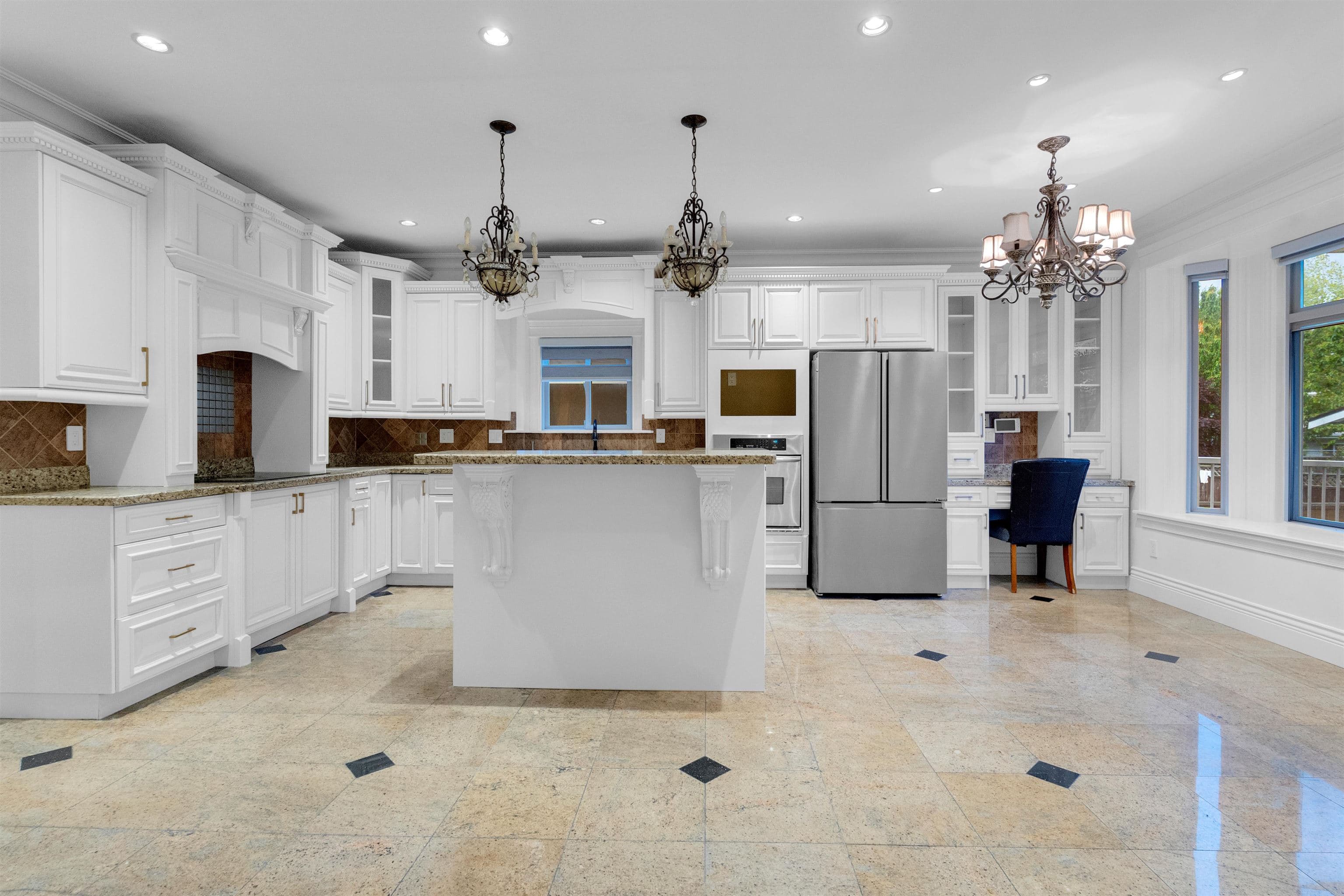 6290 129a Street, Surrey, V3X 1R8 — photo 5