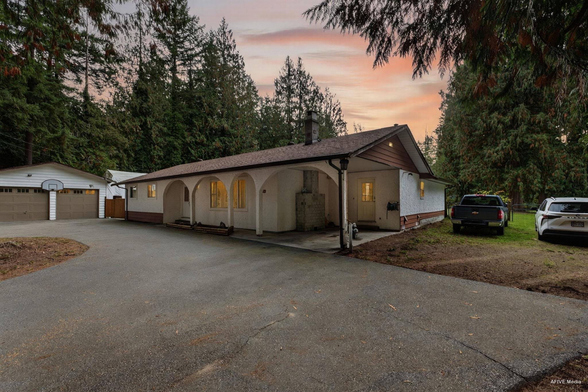 25160 54 Avenue, Langley, V4W 1T3 — photo 1