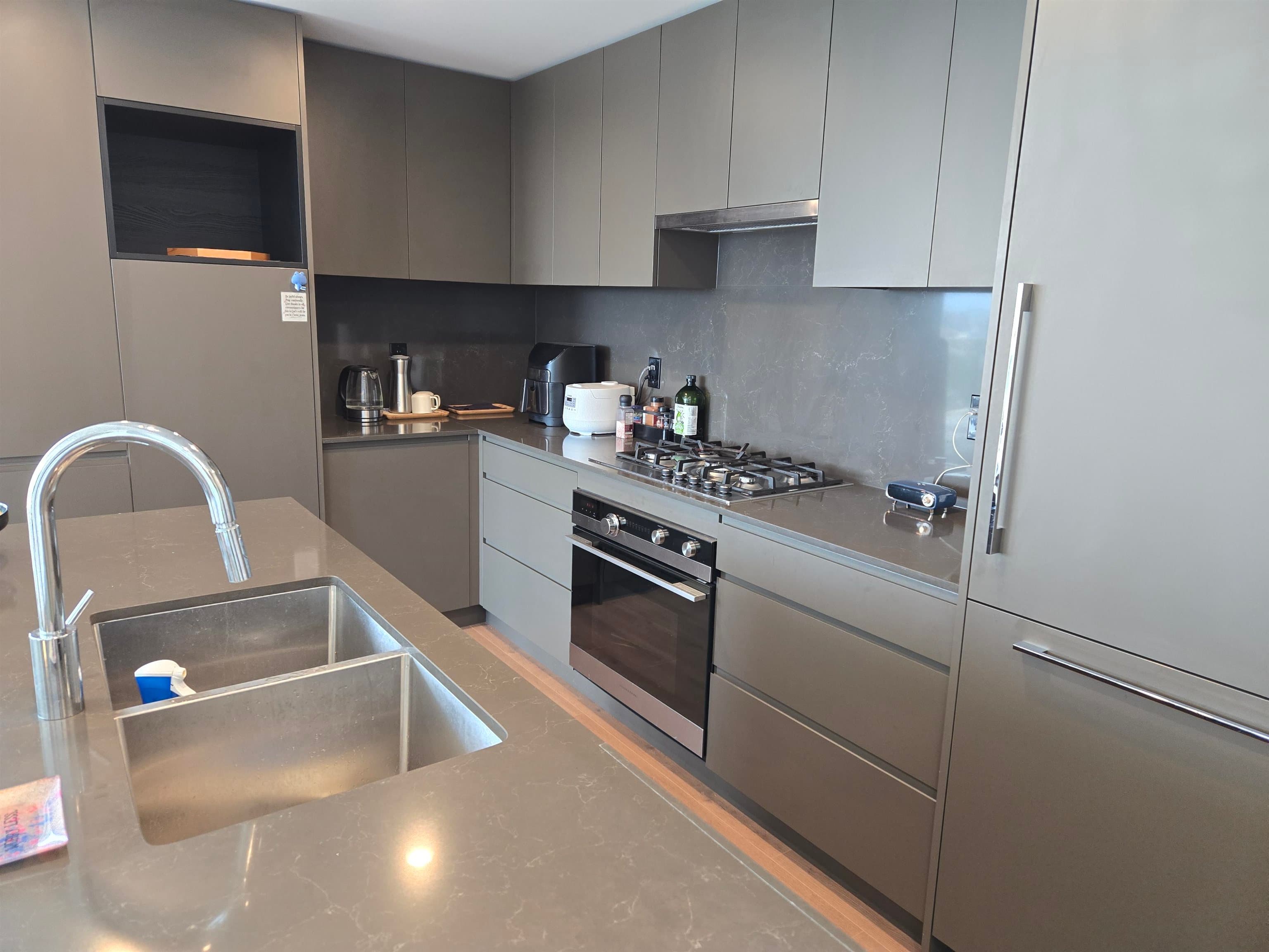 1404 - 2181 Madison Avenue, Burnaby, V5C 0N4 — photo 3