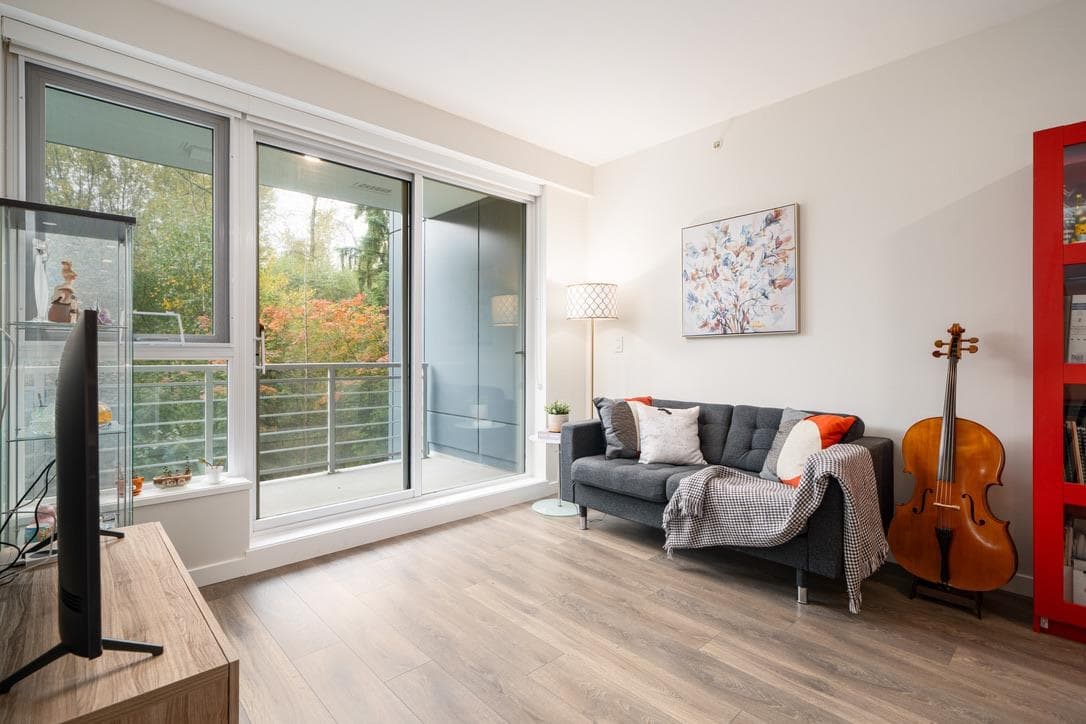 305 - 308 Morrissey Road, Port Moody, V3H 0M2 — photo 3
