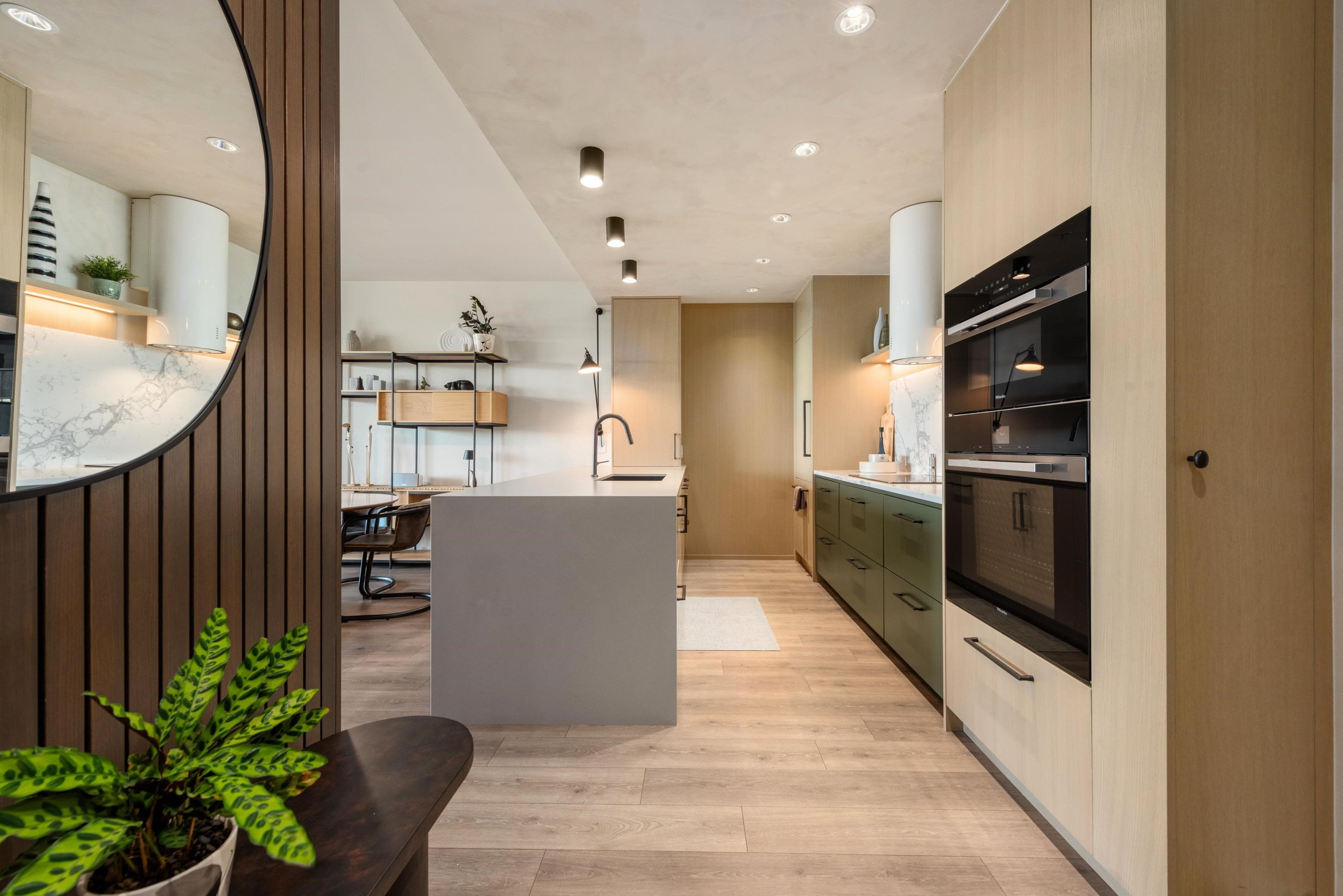 805 - 1616 Columbia Street, Vancouver