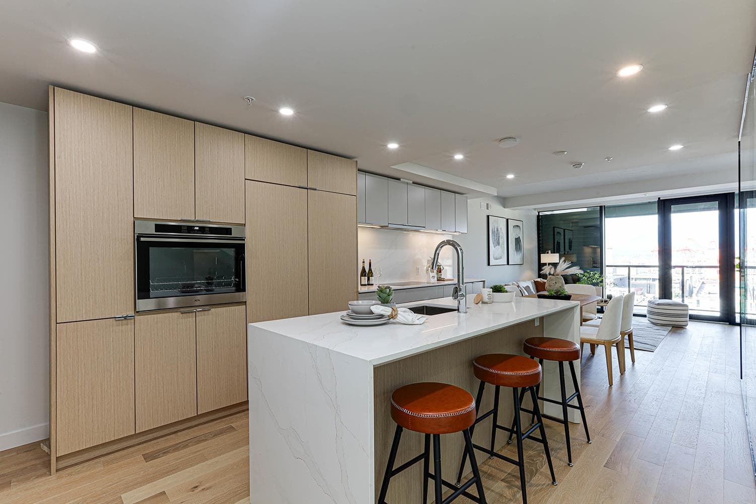 903 - 239 Keefer Street, Vancouver, V6A 1X6 — photo 5