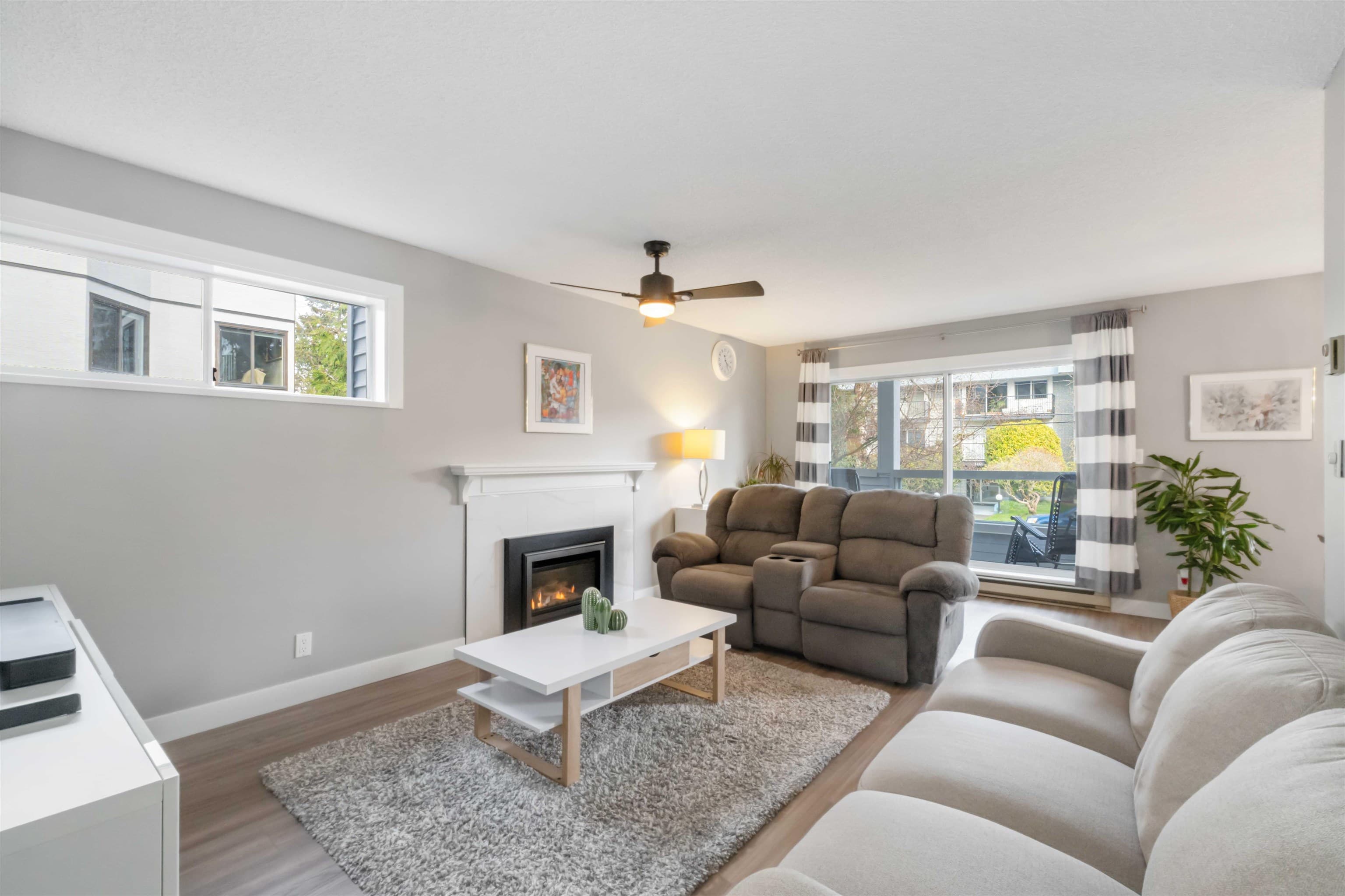 205 - 1473 Blackwood Street, White Rock, V4B 3V6 — photo 2
