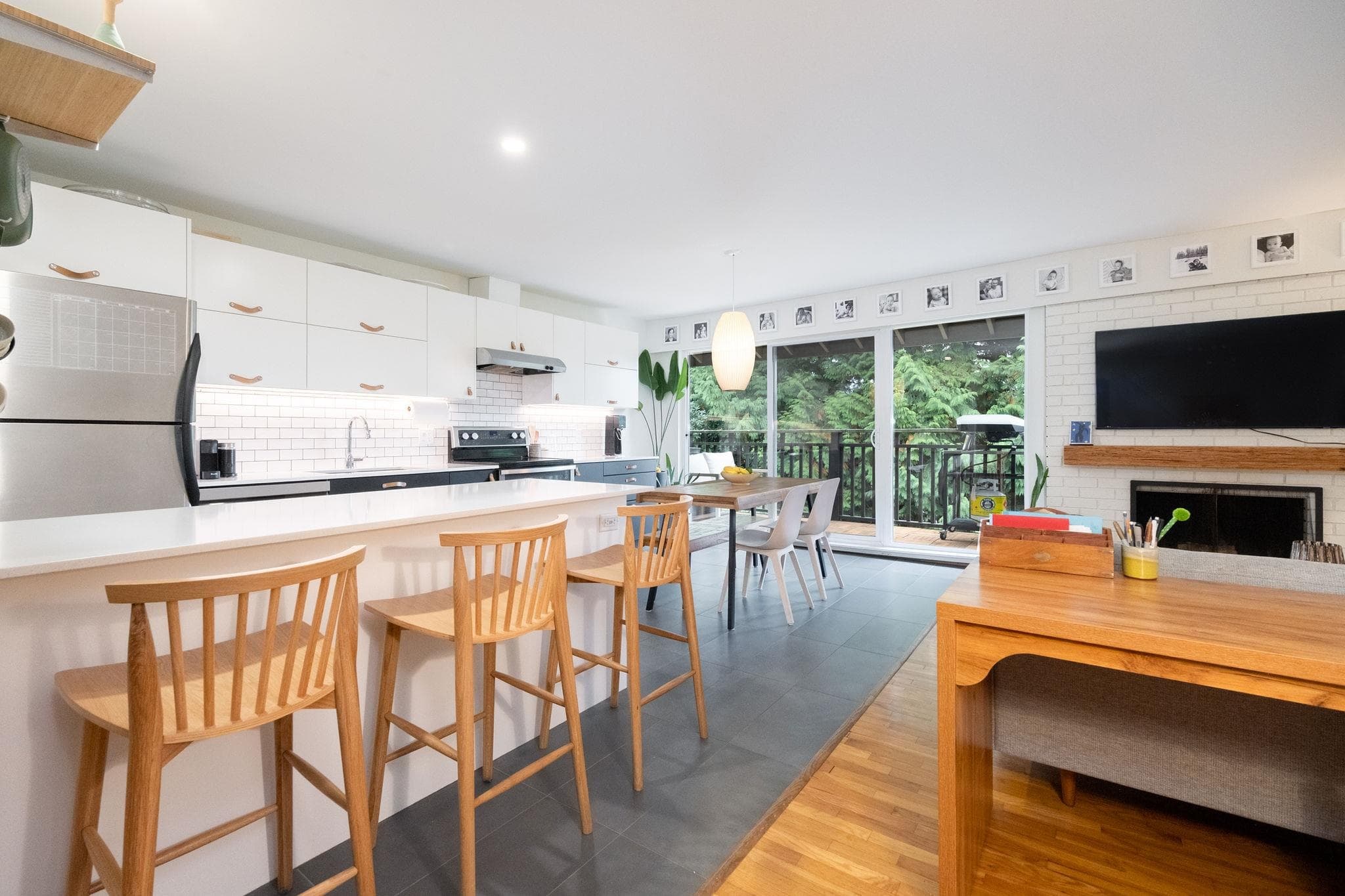 412 - 555 W 28 Street, North Vancouver, V7N 2J7 — photo 4