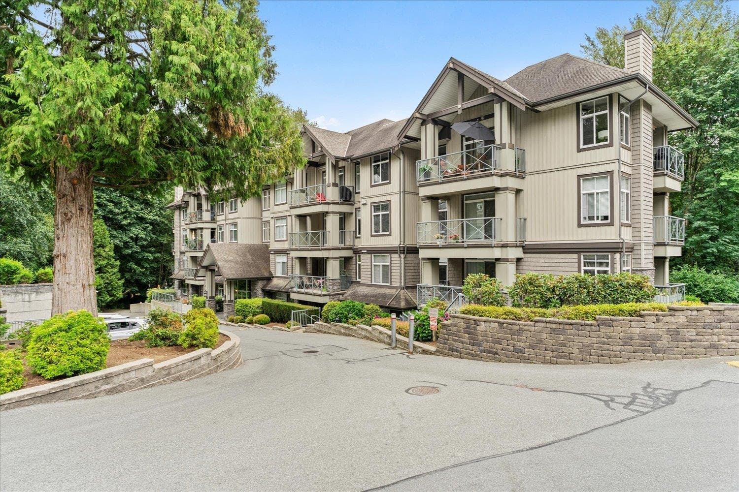 308 - 33328 E Bourquin Crescent, Abbotsford