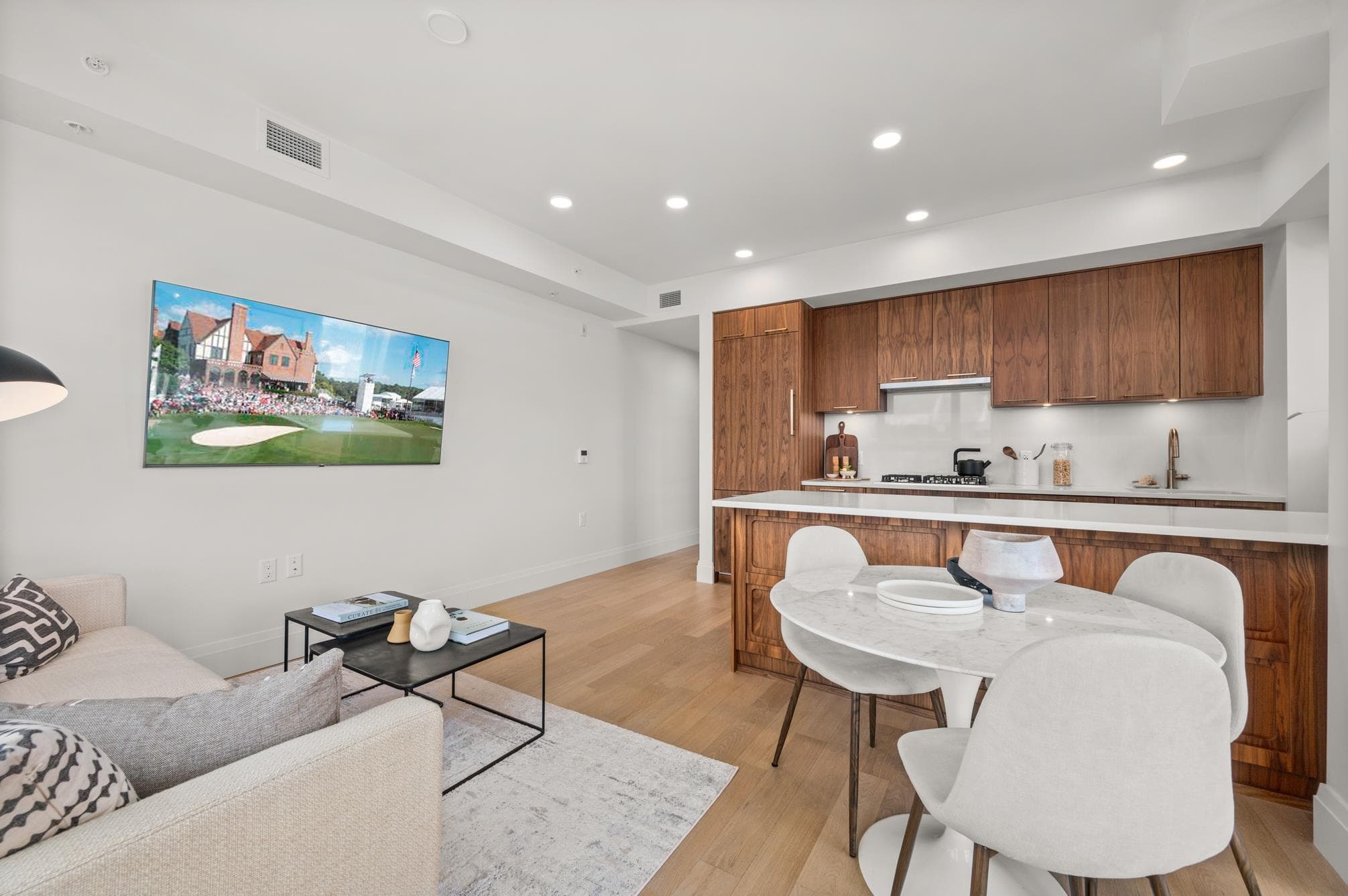 313 - 2550 Garden Drive, Vancouver — sold