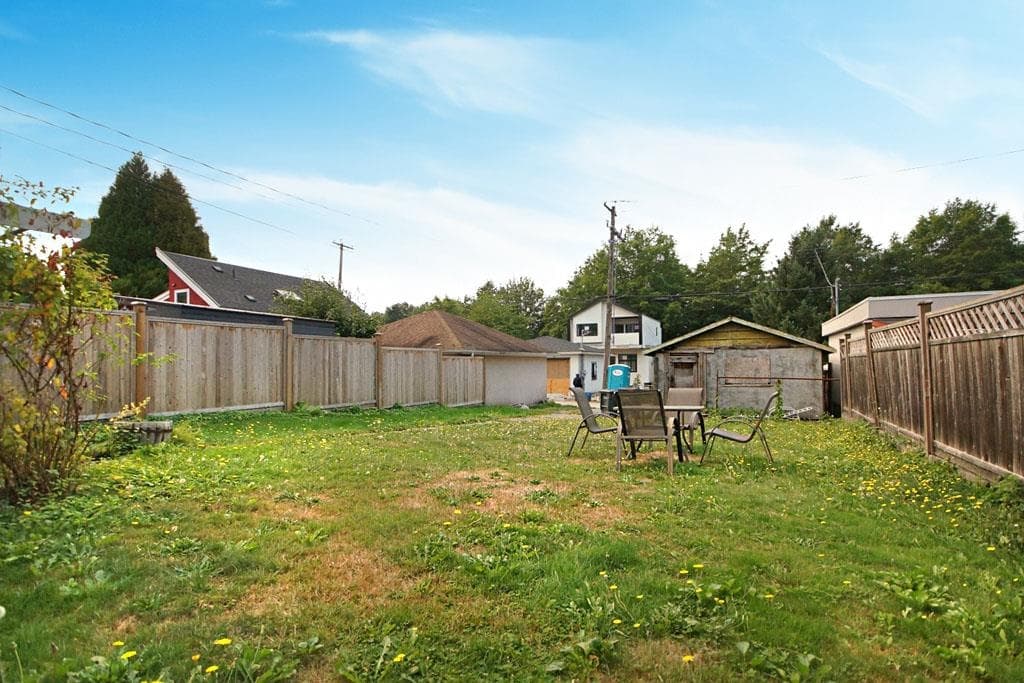 Main - 3445 Nanaimo Street, Vancouver, V5N 5G9 — photo 2