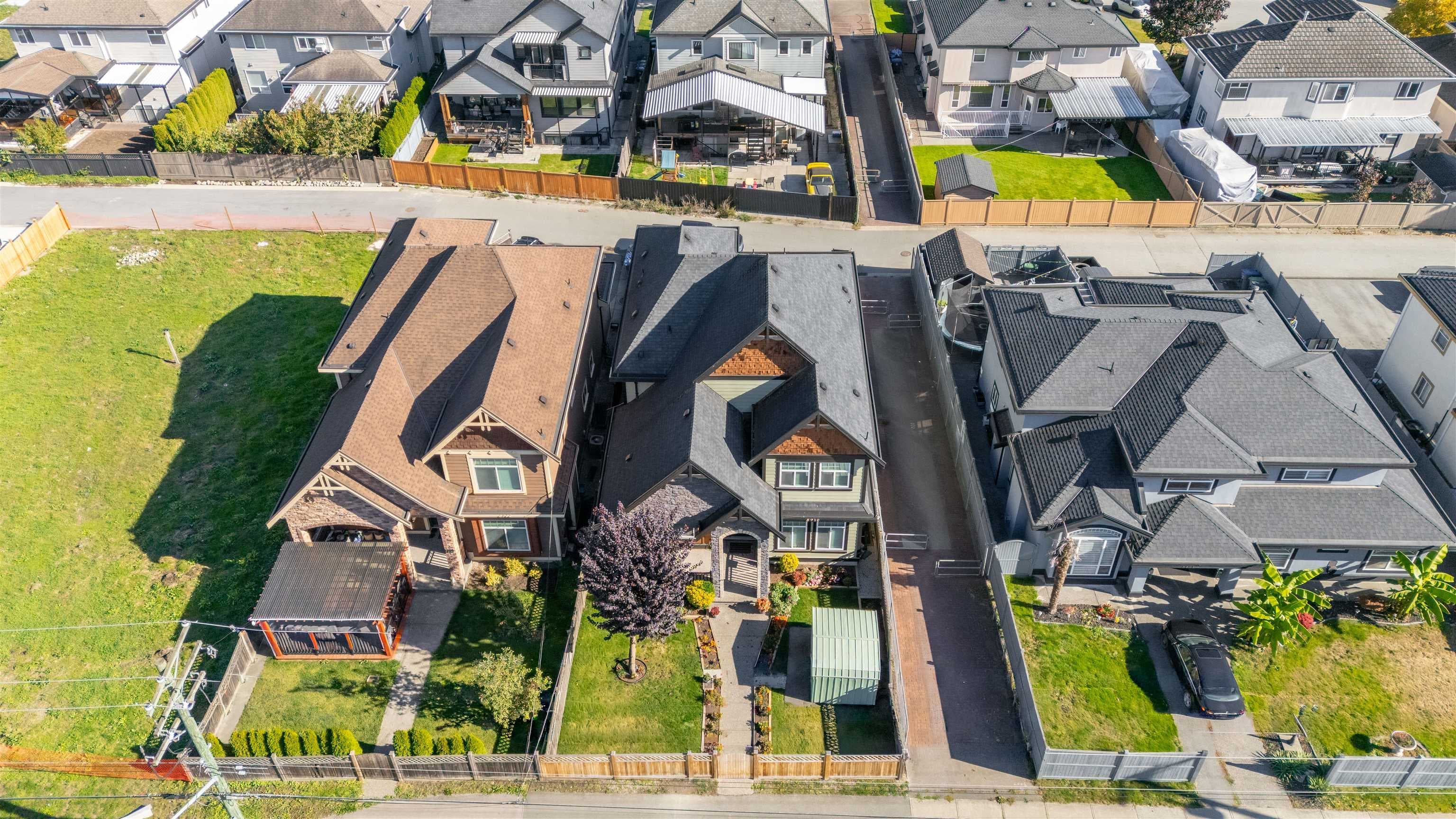 5910 168 Street, Surrey, V3S 3X6 — photo 3
