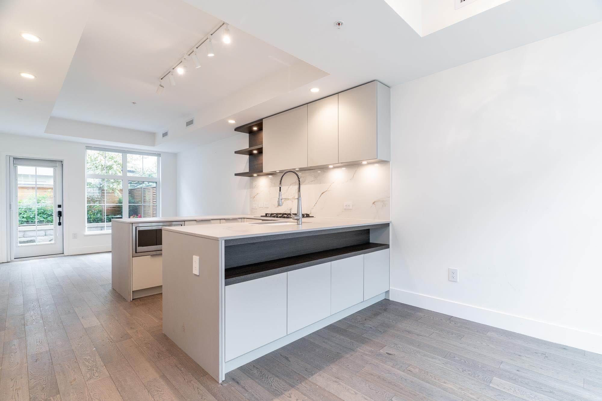 125 - 2070 Curling Road, North Vancouver, V7P 0C9 — photo 4