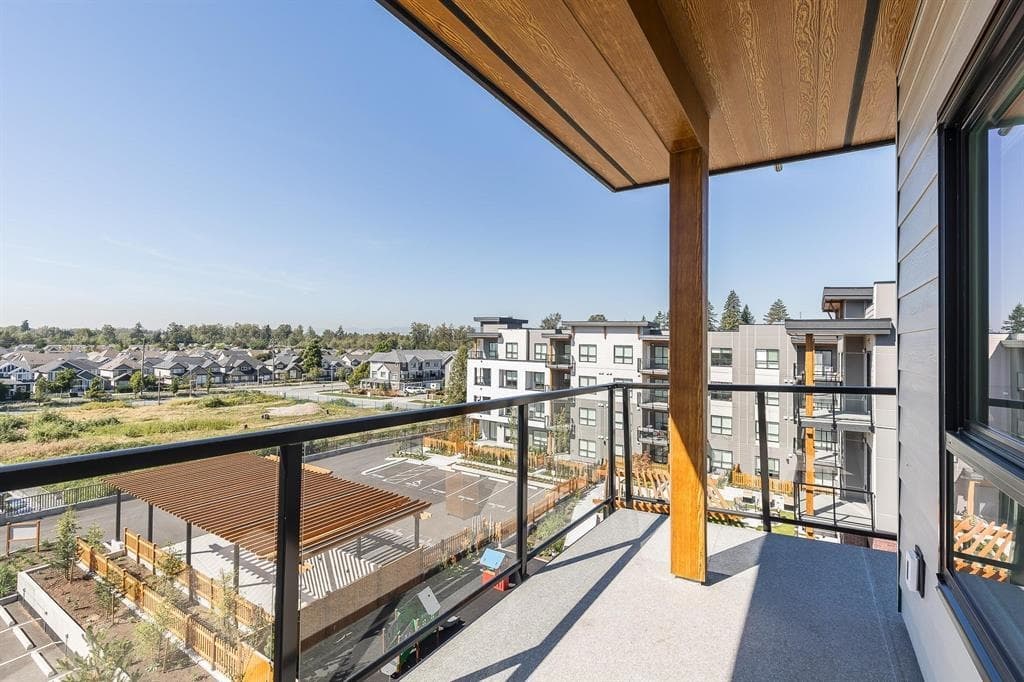 404 - 20286 72b Avenue, Langley, V2Y 3X4 — photo 2