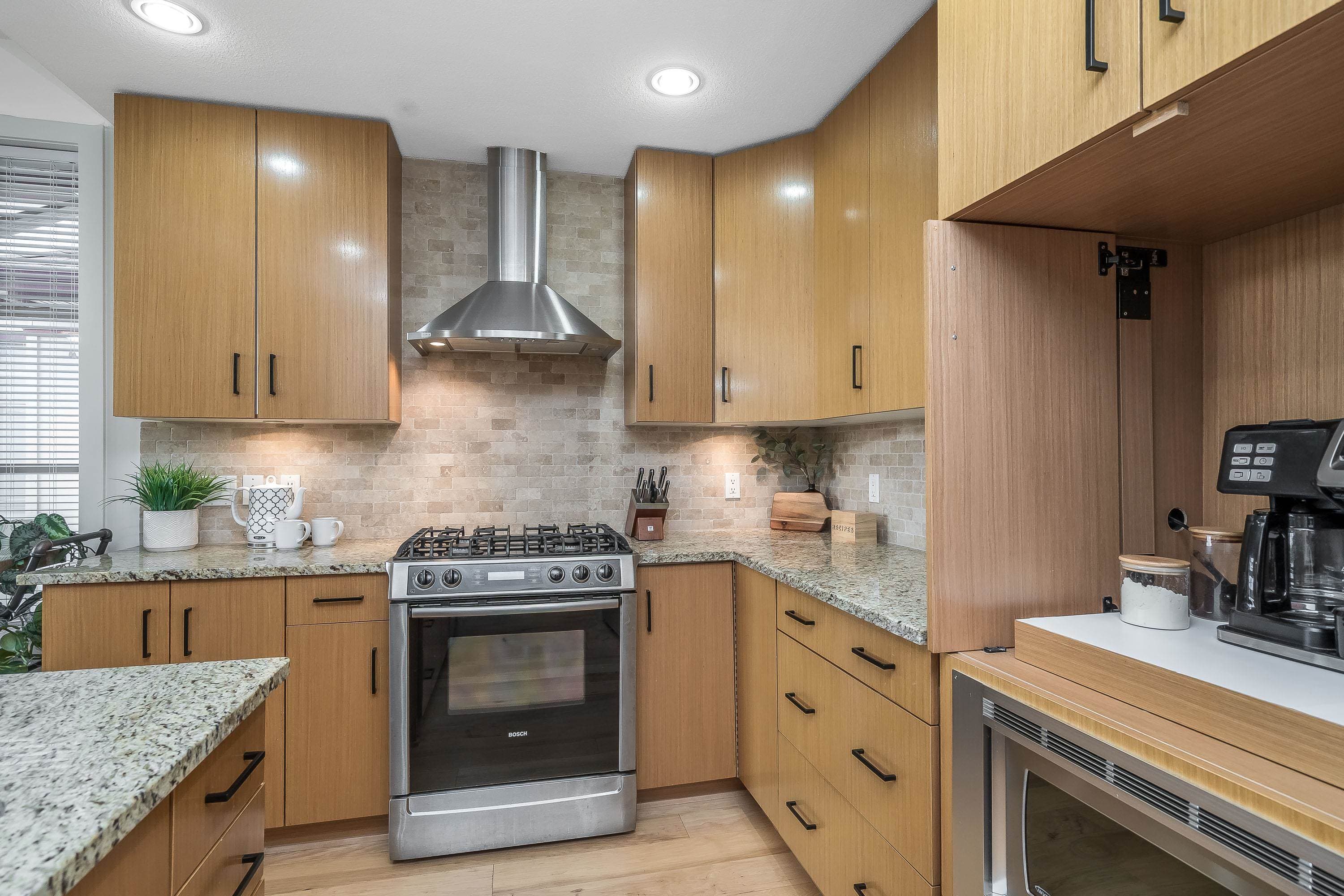 306 - 16483 64 Avenue, Surrey, V3S 6V7 — photo 5