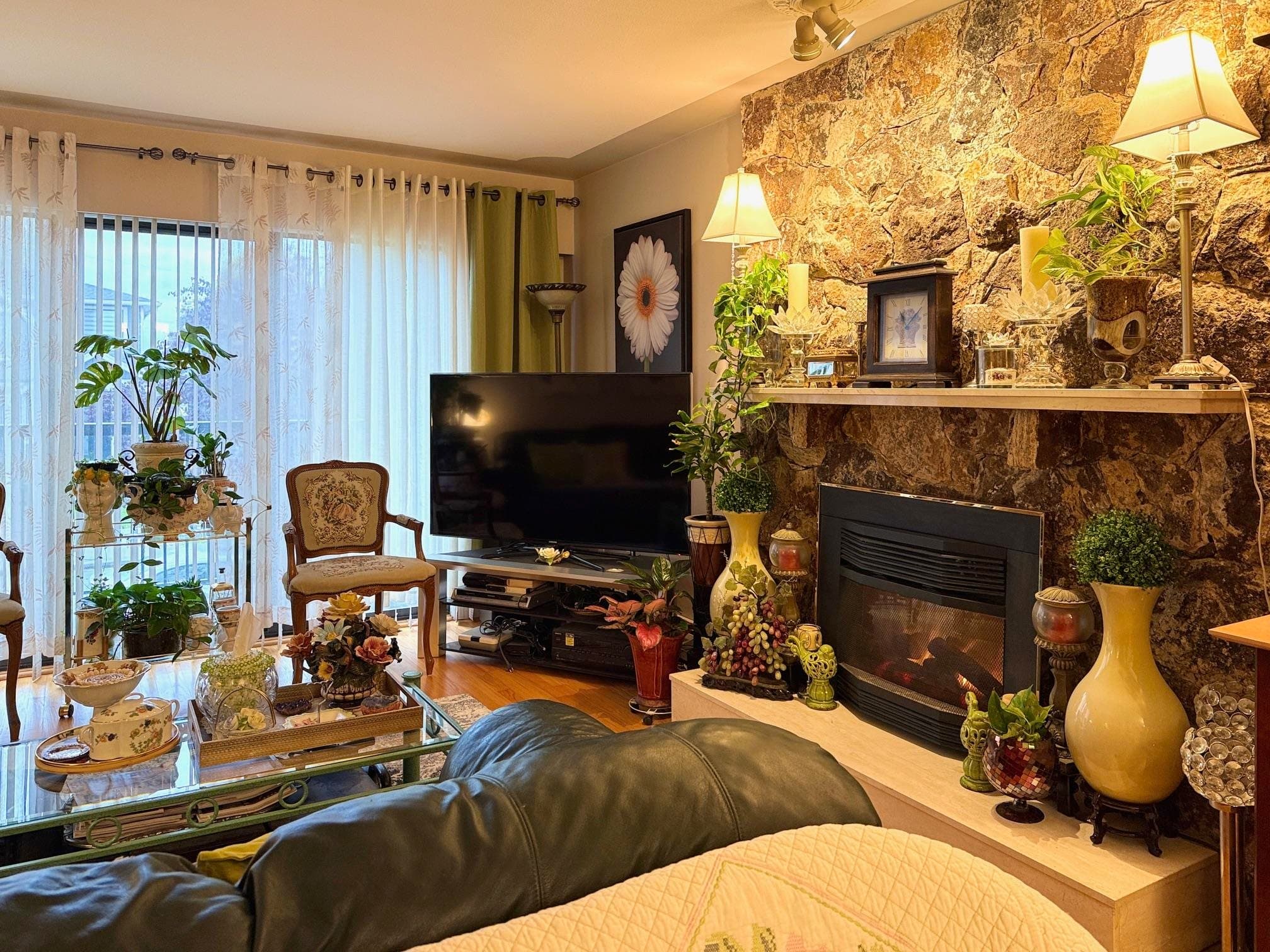 4116 Oxford Street, Burnaby, V5C 1C9 — photo 2