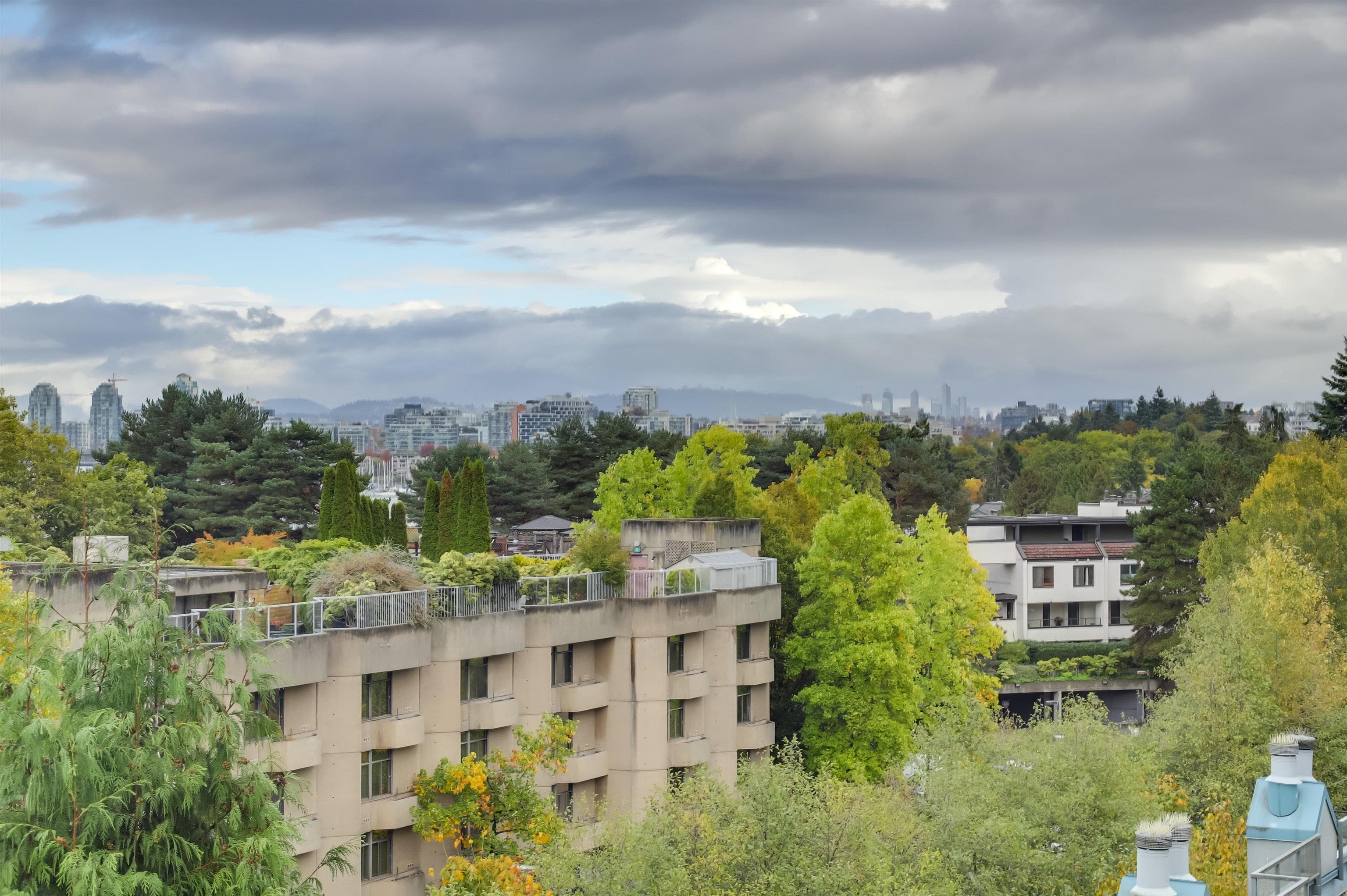 305 - 1365 W 4th Avenue, Vancouver