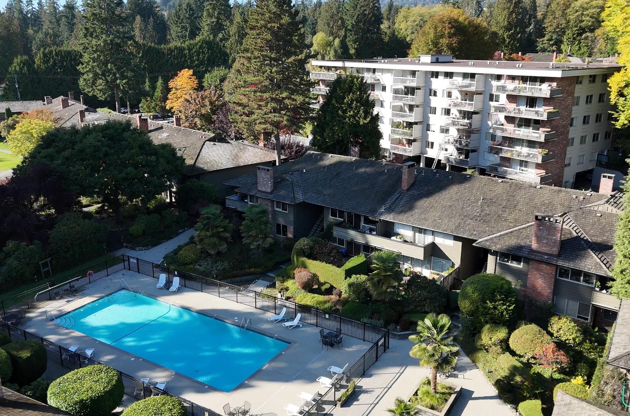 1218 - 235 Keith Road, West Vancouver