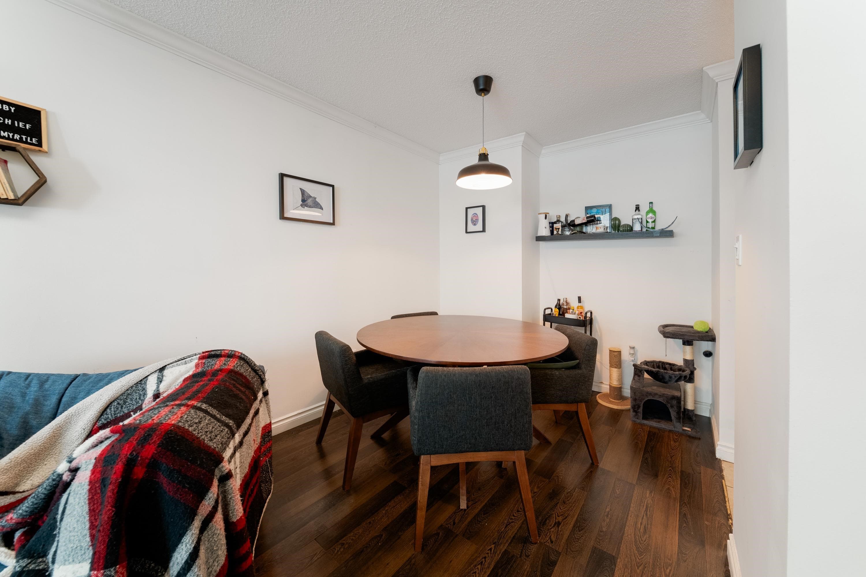 206 - 1850 E Southmere Crescent, Surrey, V4A 6Y6 — photo 5