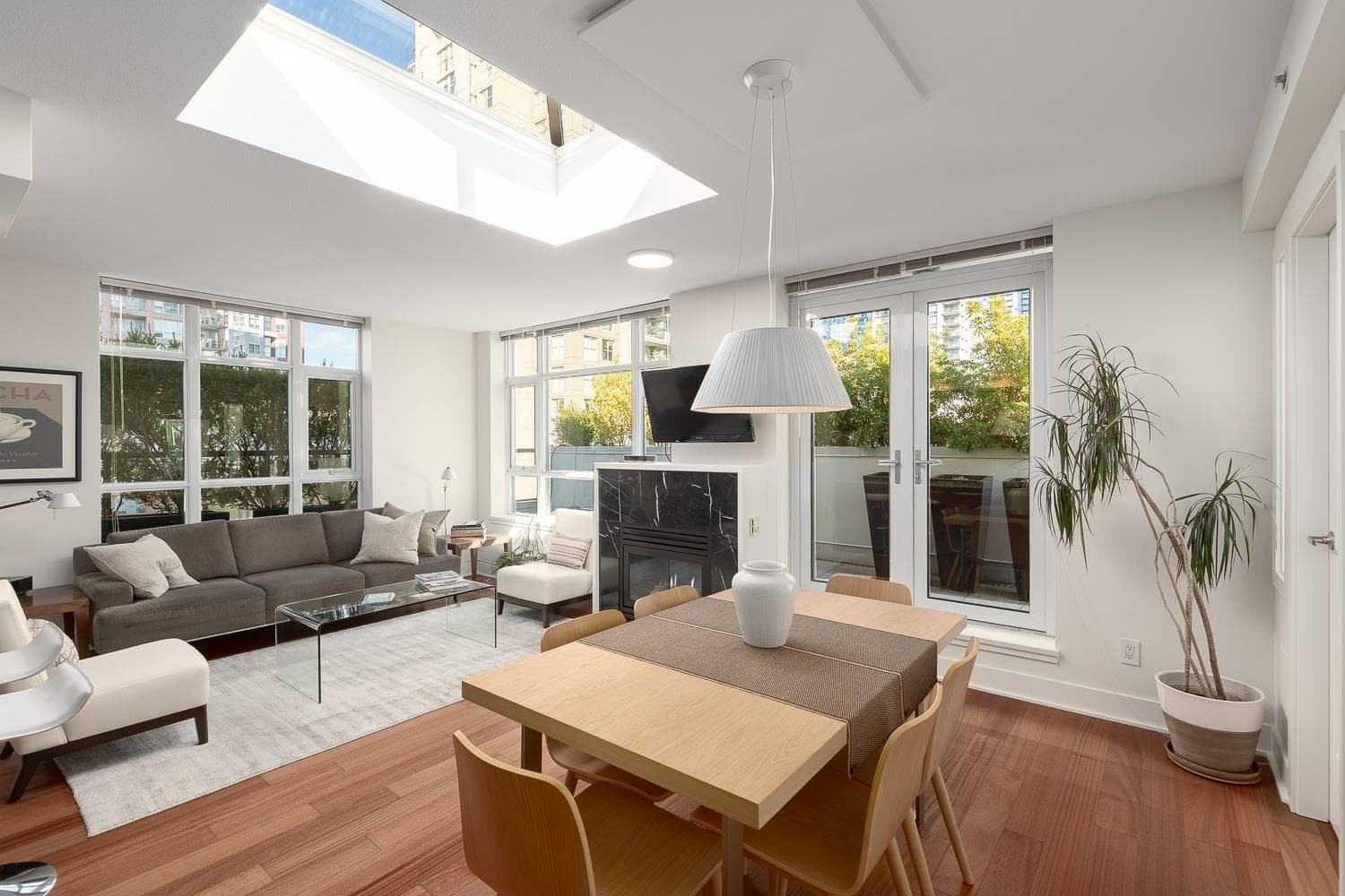 PH803 - 988 Richards Street, Vancouver