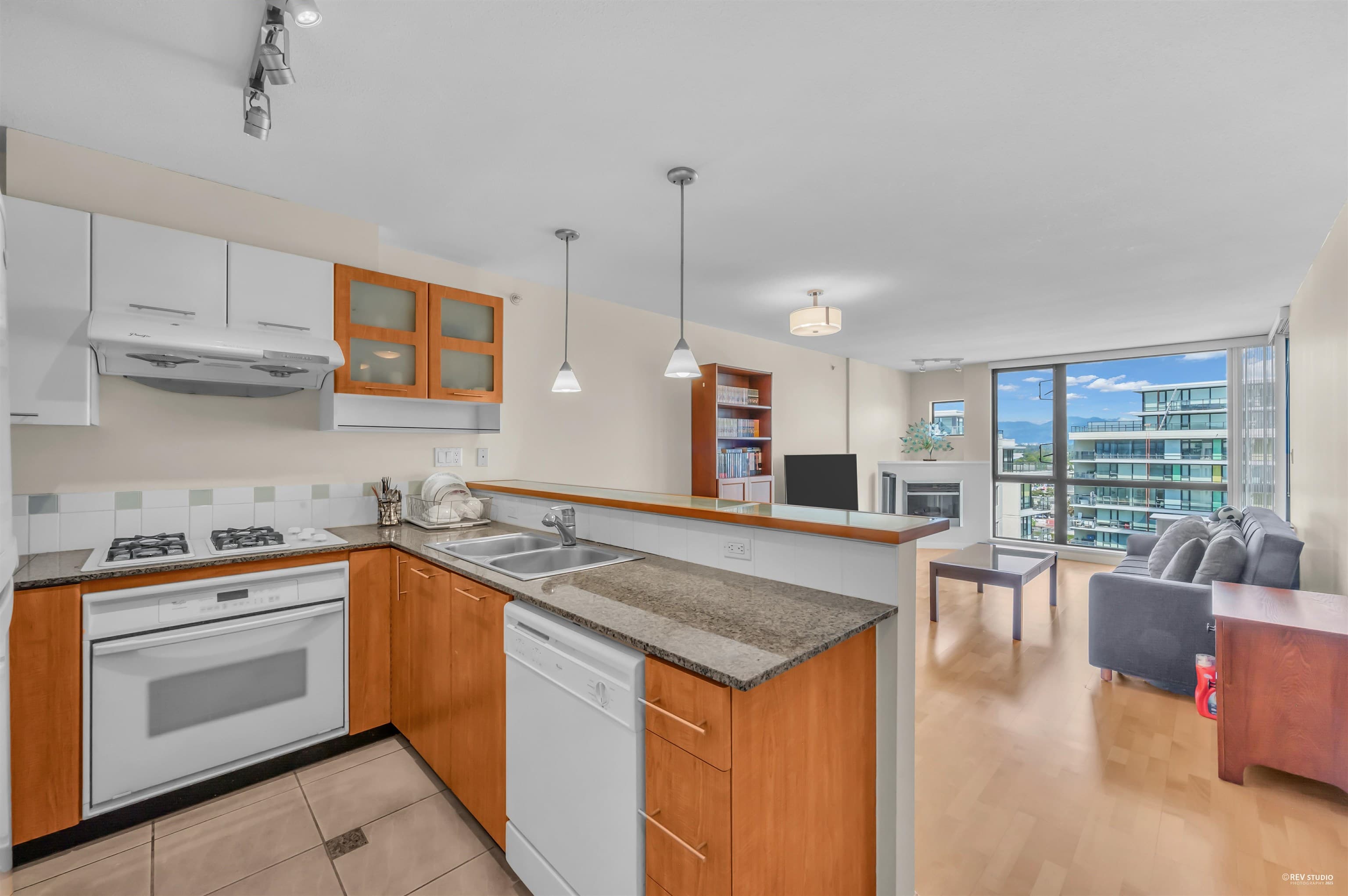 1708 - 7831 Westminster Highway, Richmond, V6X 4J4 — photo 3