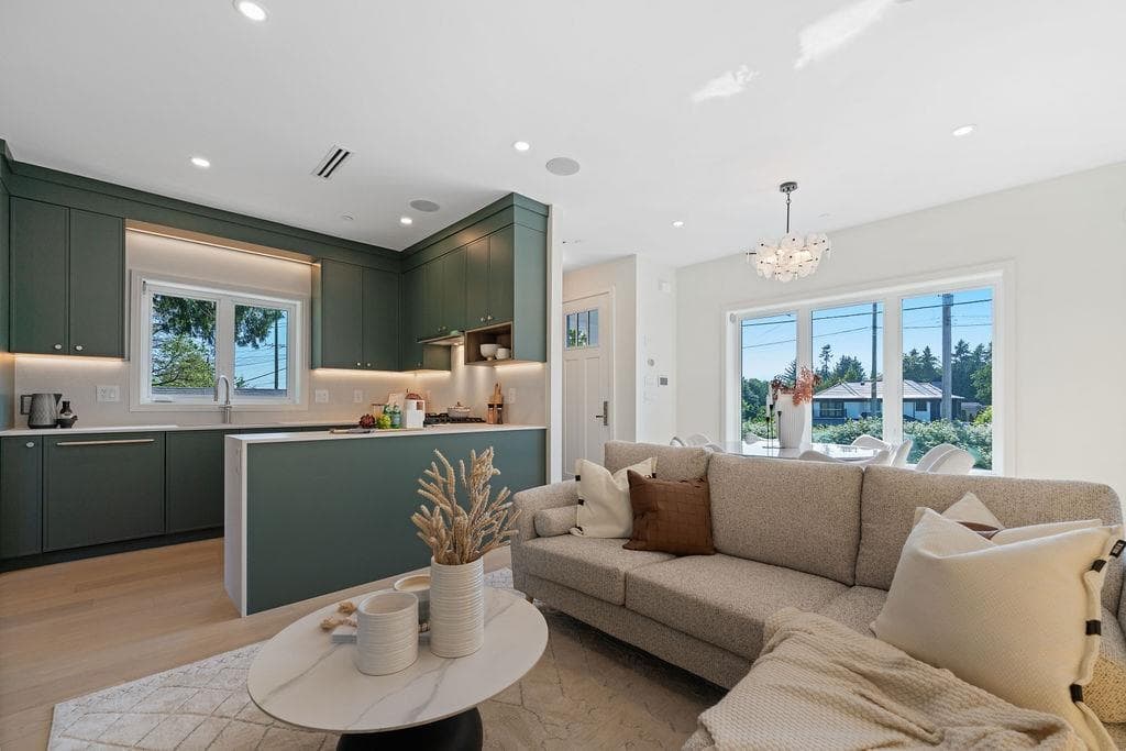 2 - 8508 East Boulevard, Vancouver