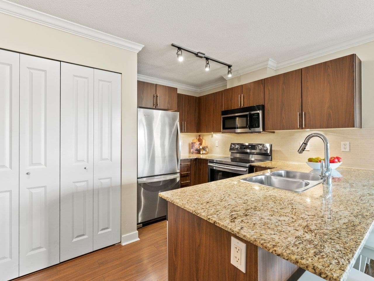 B203 - 8929 202 Street, Langley, V2Y 3K1 — photo 5