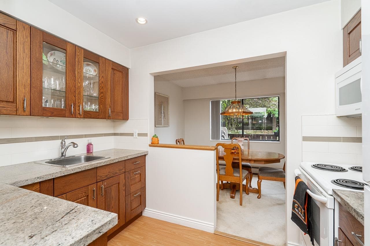 49 - 9378 122 Street, Surrey, V3V 4L6 — photo 3