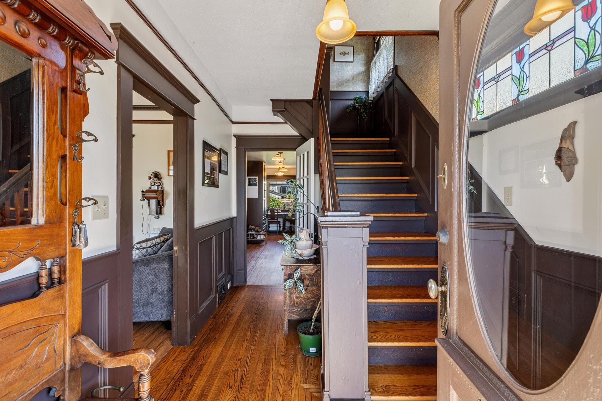 234 W Windsor Road, North Vancouver, V7N 2N1 — photo 4